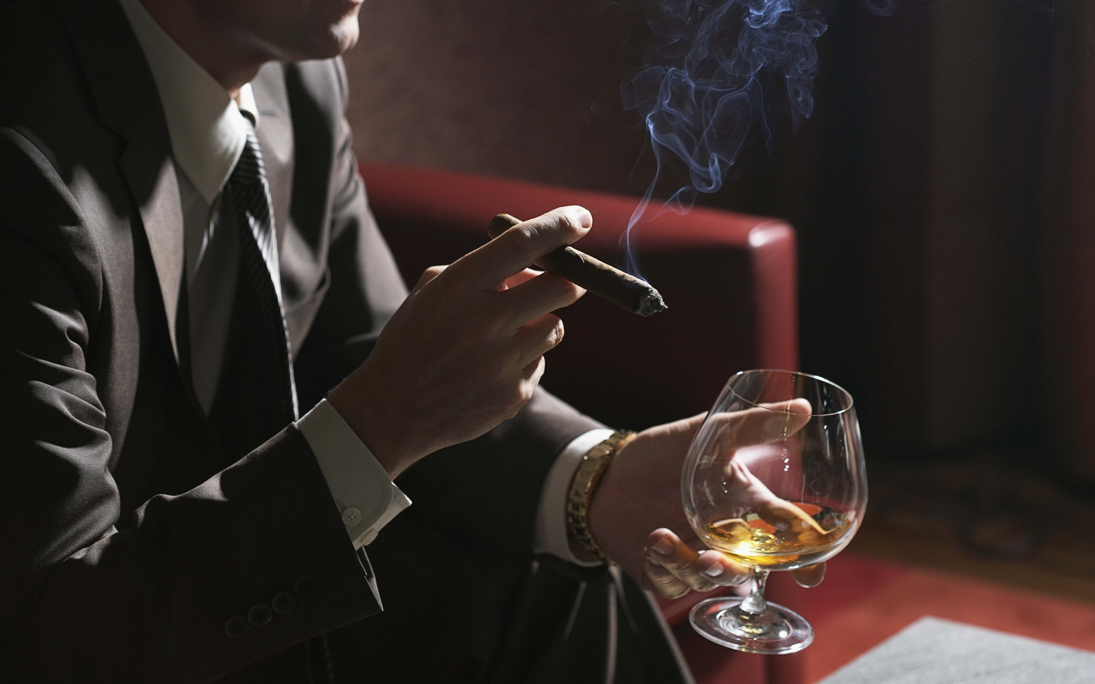drink, real people, black, business, wine, smoke - physical structure, refreshment, cigarette, tobacco product, men, s, bad habit, suits, midsection, lifestyles, HD Wallpaper