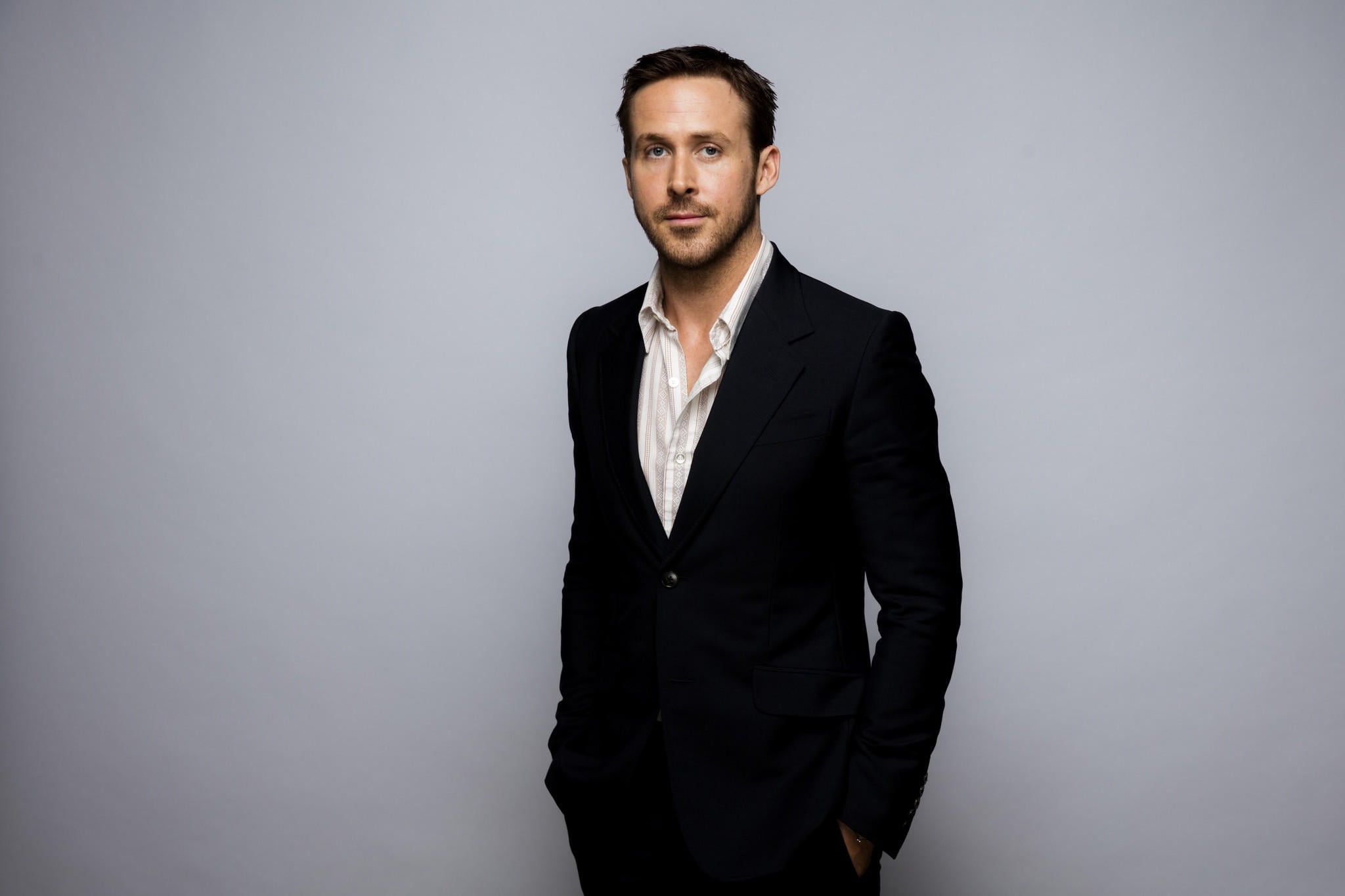 jacket, formalwear, beautiful, elegance, clothing, business Person, serious, males, modern, well-dressed, one Person, gray background, adult, caucasian Ethnicity, HD Wallpaper