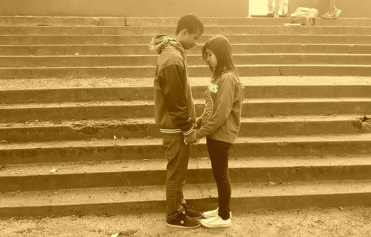 full length, adult, day, staircase, positive emotion, togetherness, teenager, steps and staircases, child, lifestyles, women, lovers, two people, hairstyle, HD Wallpaper