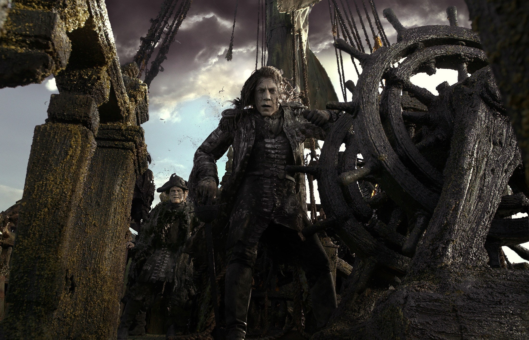 low angle view, cloud - sky, nature, run-down, wheel, statue, representation, ornate, outdoors, damaged, no people, Pirates of the Caribbean: Dead Men Tell No Tales, HD Wallpaper