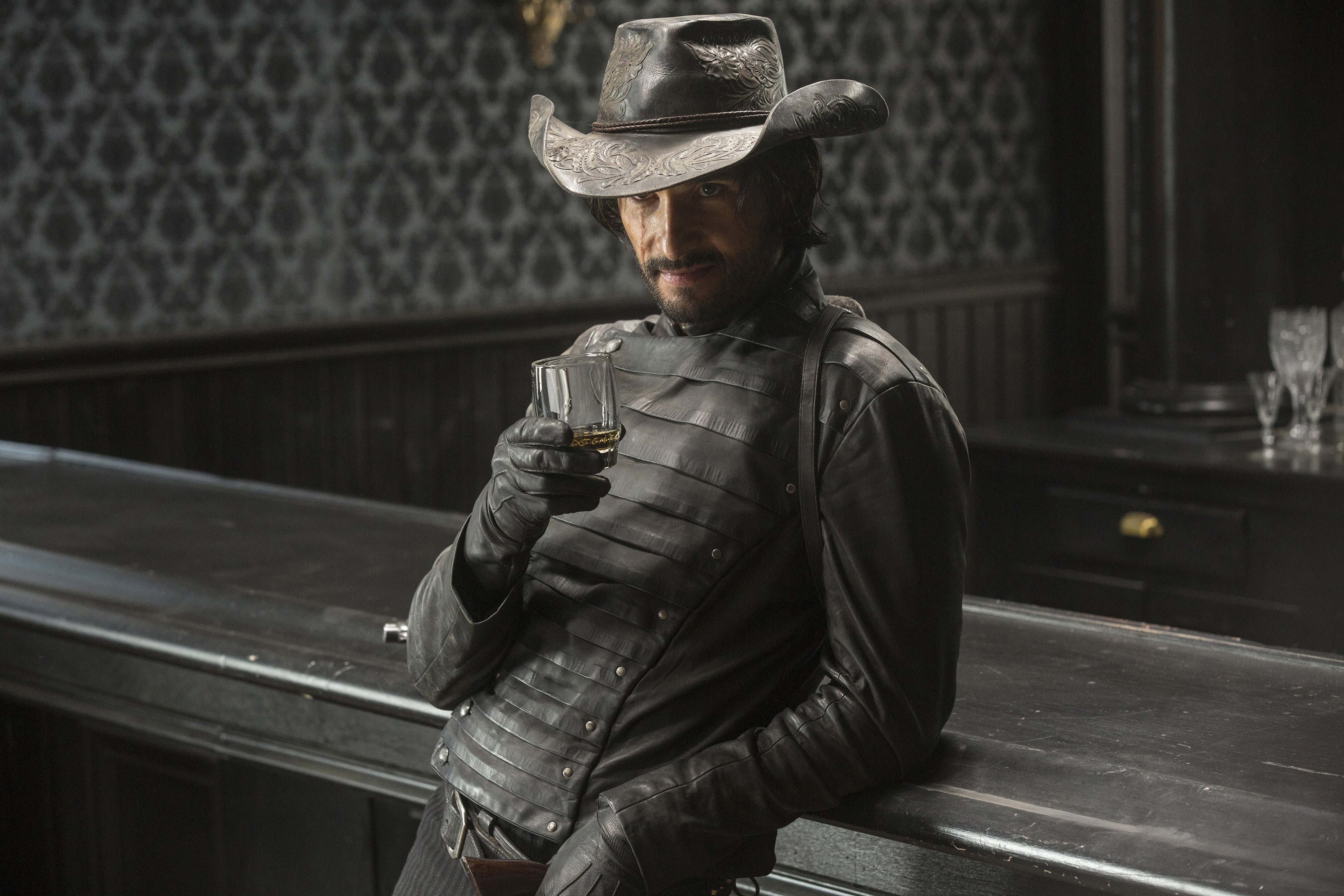 BR, drink, Westworld, human, Brazil, farowest, TV series, western, saloon, 4K, Rodrigo Santoro, series, man, Brazilian actor, beard, hitman, revolver, HD Wallpaper