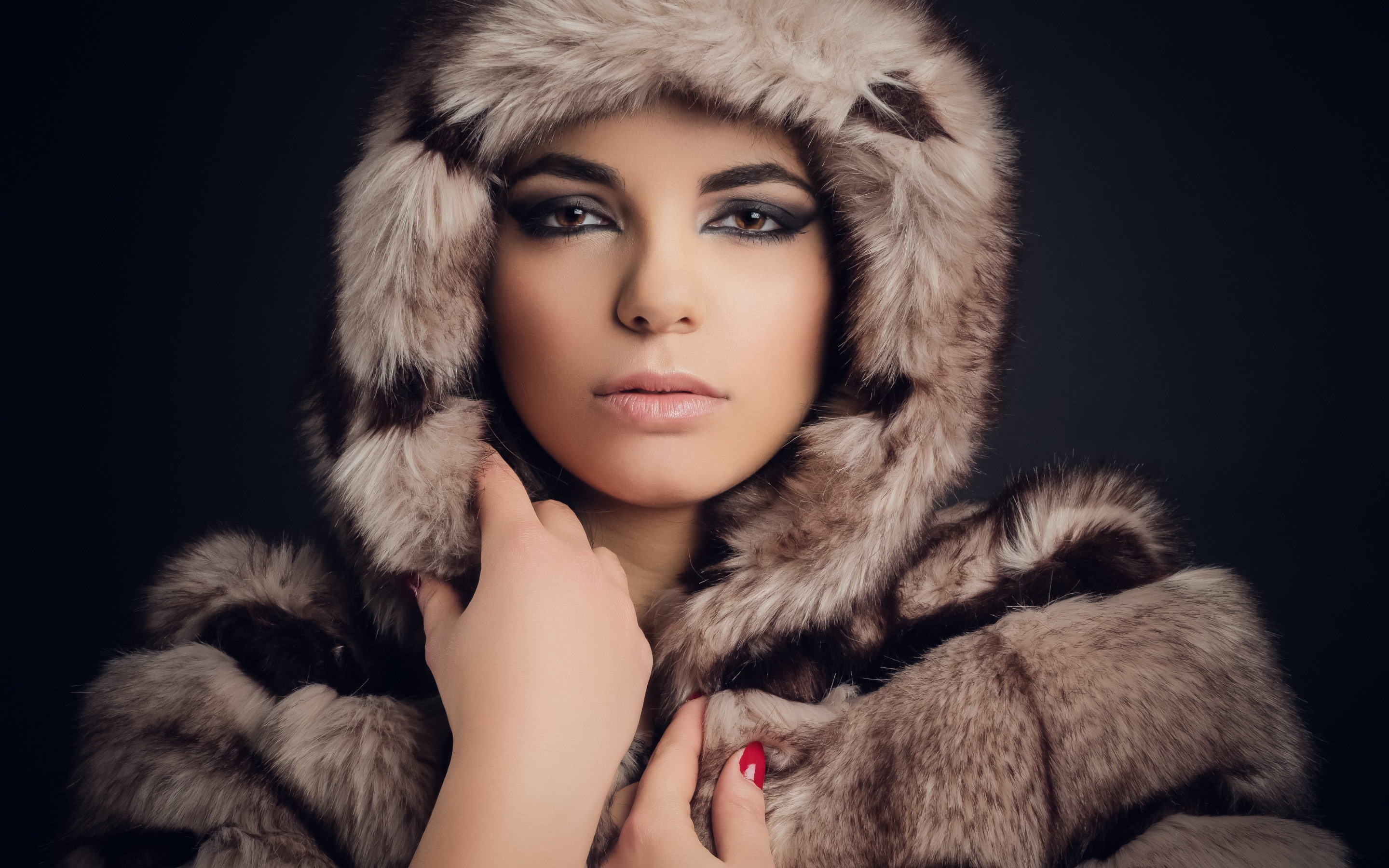 coat, fur, face, look, 2K, beauty, Paloma, girl, HD Wallpaper