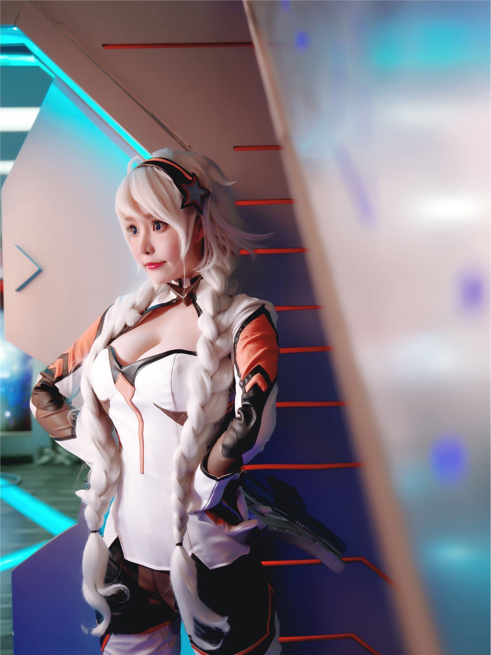 sport, females, women, Guns Girl - School Day Z, young adult, blond hair, cosplay, healthy lifestyle, indoors, one person, hairstyle, three quarter length, Phone HD Wallpaper