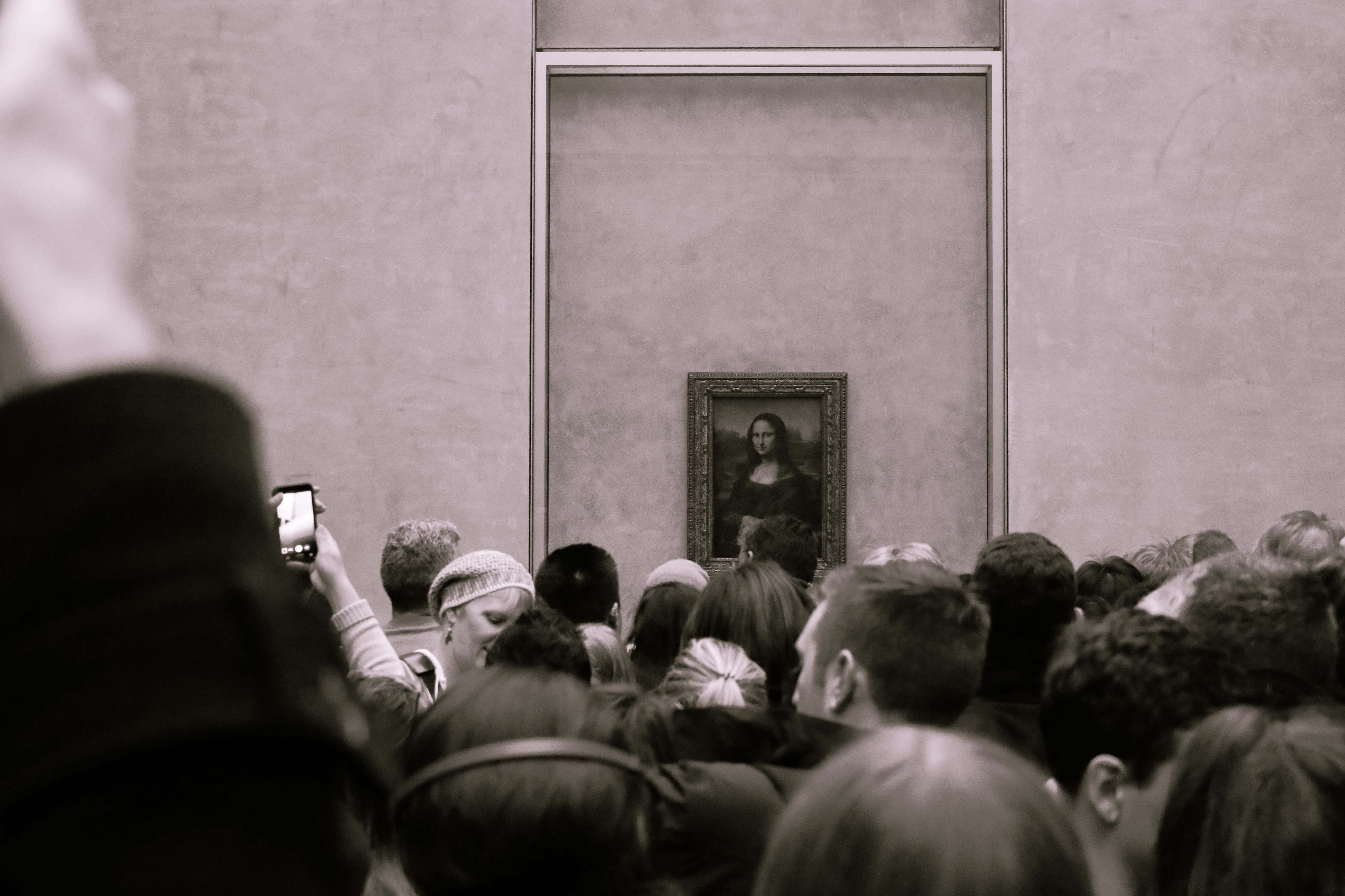 architecture, lourve museum, holding, large group of people, mona lisa, selective focus, communication, adult, france, photographing, group of people, crowd, HD Wallpaper