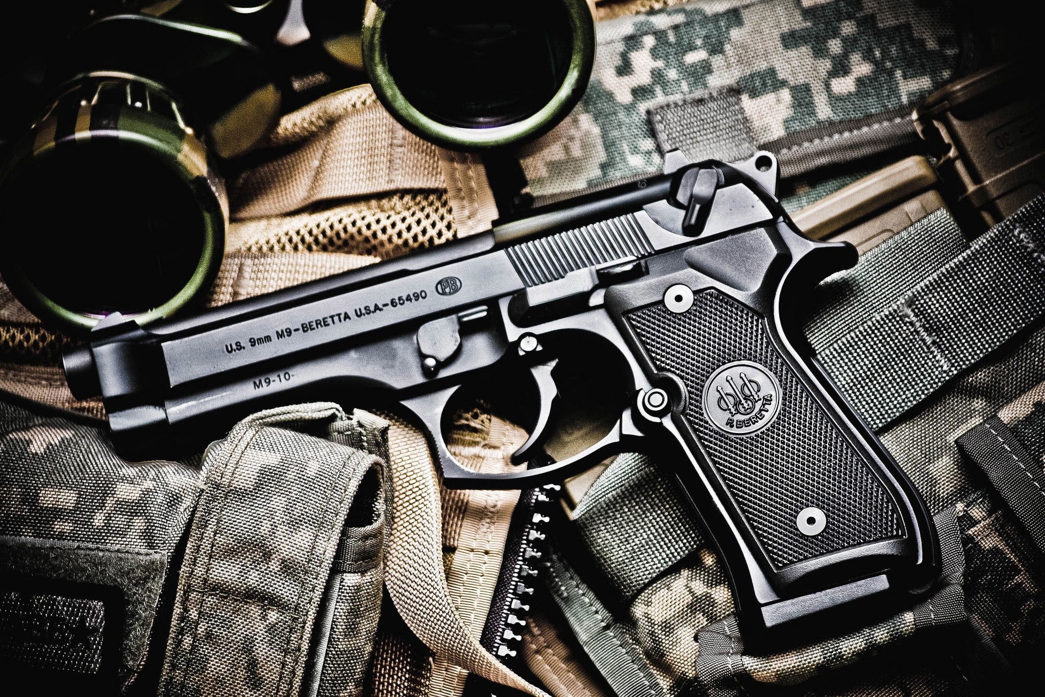 ammunition equipment, indoors, handgun, day, semi, full frame, 1080P, crime, jeans, communication, bokeh, war, pistol, semi-Automatic Pistol, HD Wallpaper