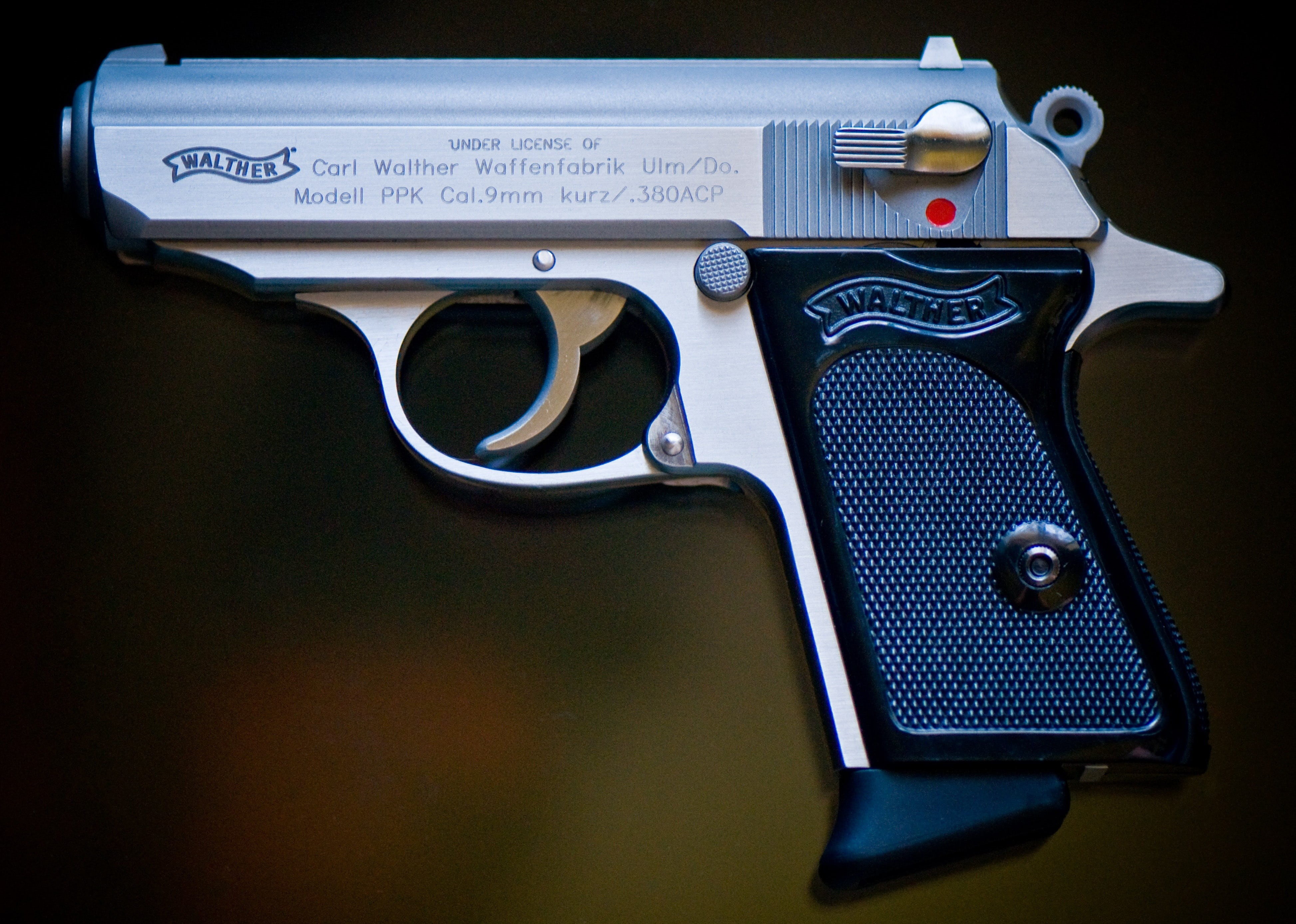 no people, high angle view, technology, connection, directly above, semi, stainless, gray, handgun, two objects, social issues, smith wesson, close-up, HD Wallpaper