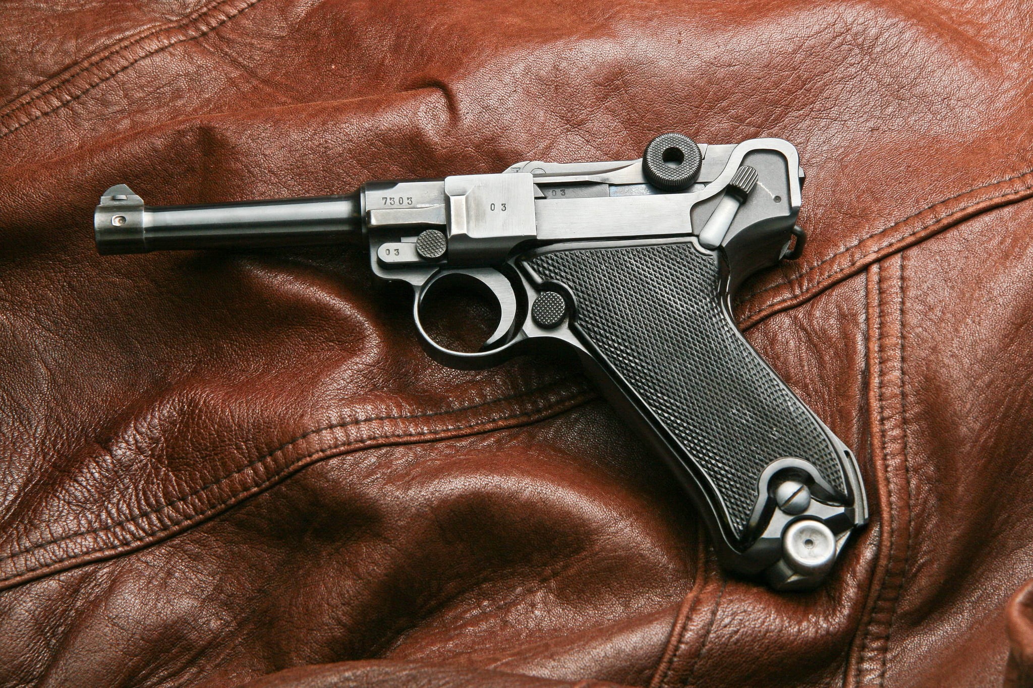 warning sign, brown, communication, leather, indoors, weapons, no People, full frame, army, security, P08, semi-Automatic Pistol, 1080P, social issues, HD Wallpaper