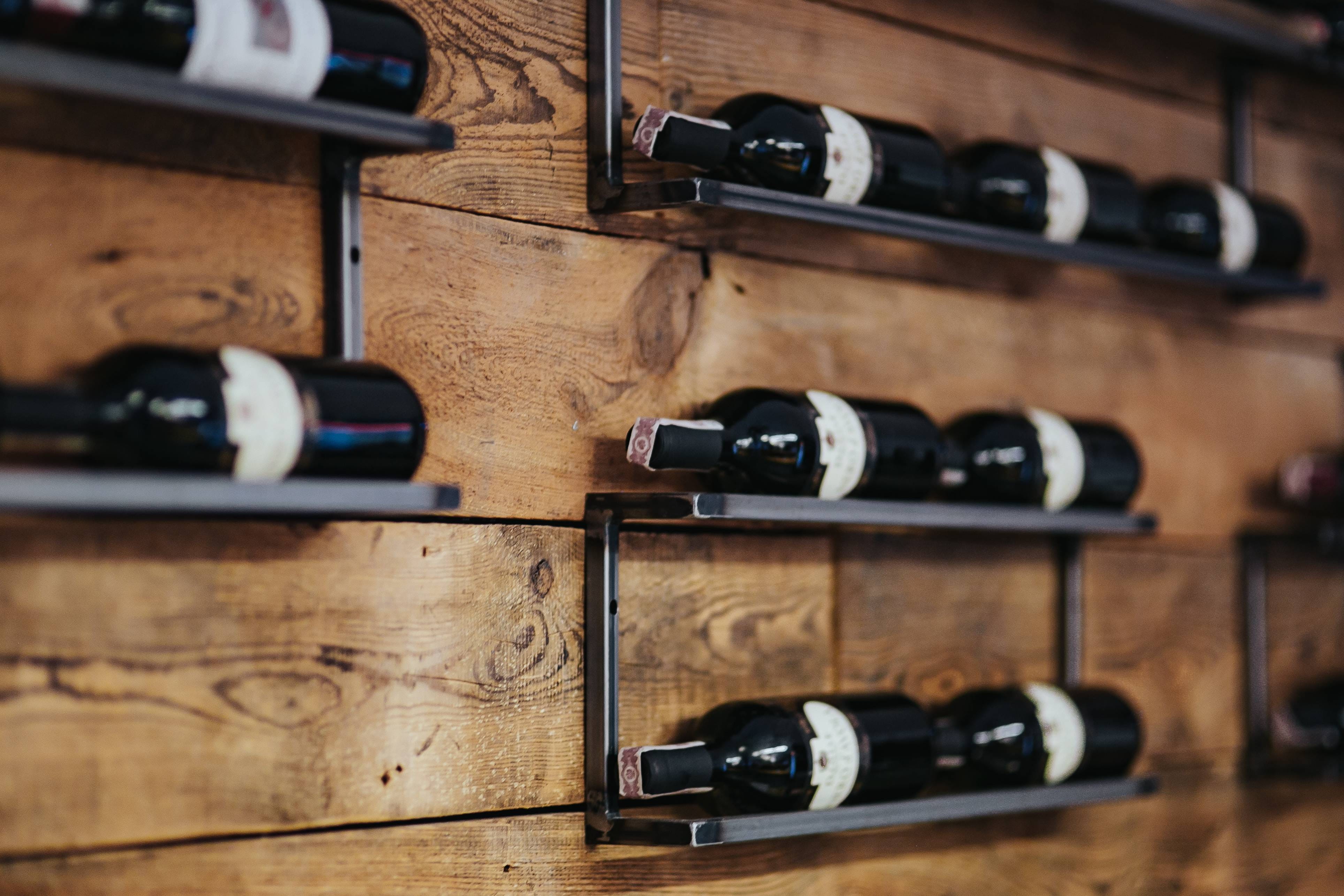 in a row, Interior, still life, wine, wine Rack, large group of objects, selective focus, cellar, indoors, wood - Material, wine Bottle, arrangement, refreshment, HD Wallpaper