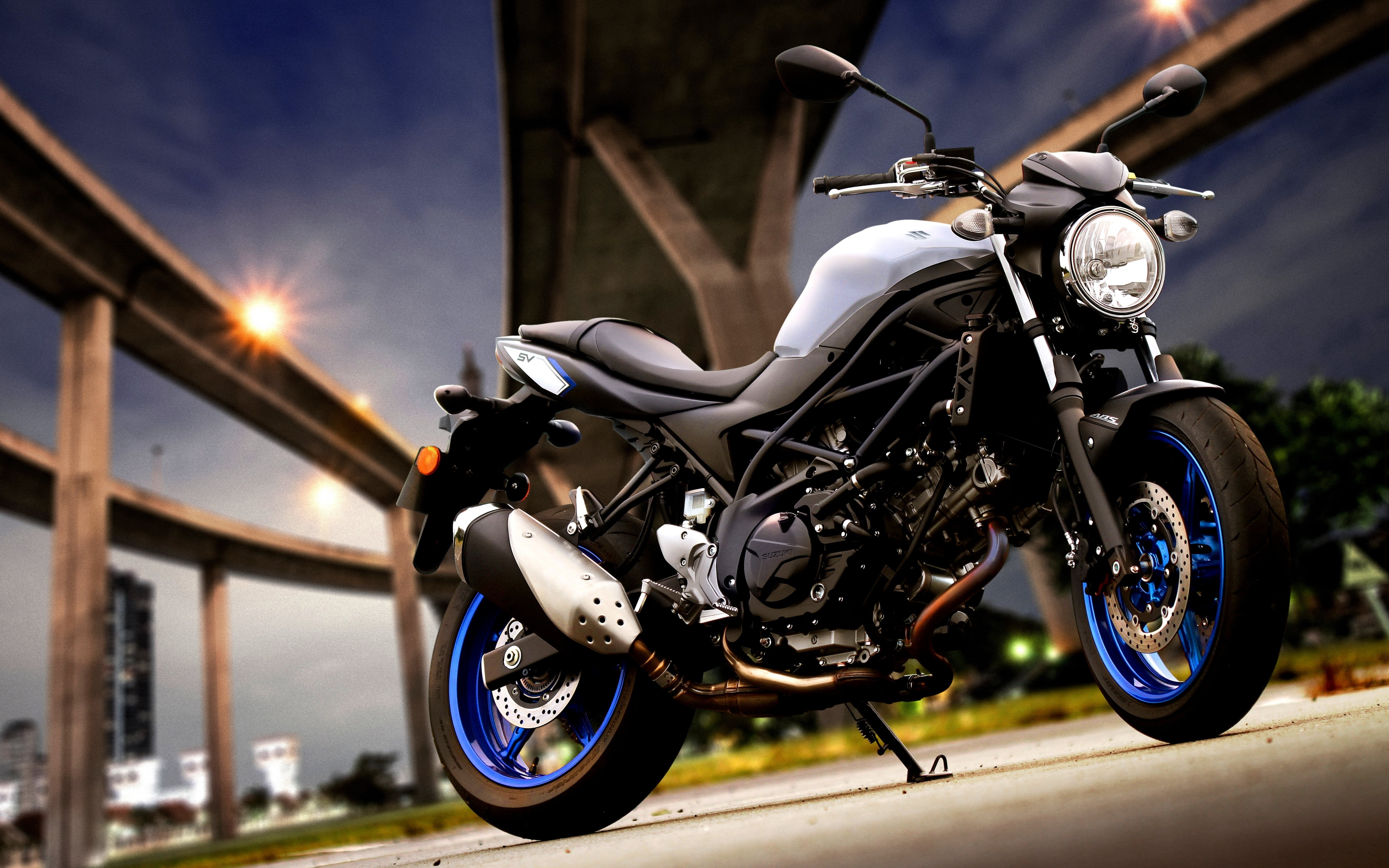 motorcycle, 5K, Motorcycles, street, chrome, headwear, helmet, look, stylish, 2017, riding, headlight, transportation, city, sv, day, cruiser, black, mode of transportation, HD Wallpaper
