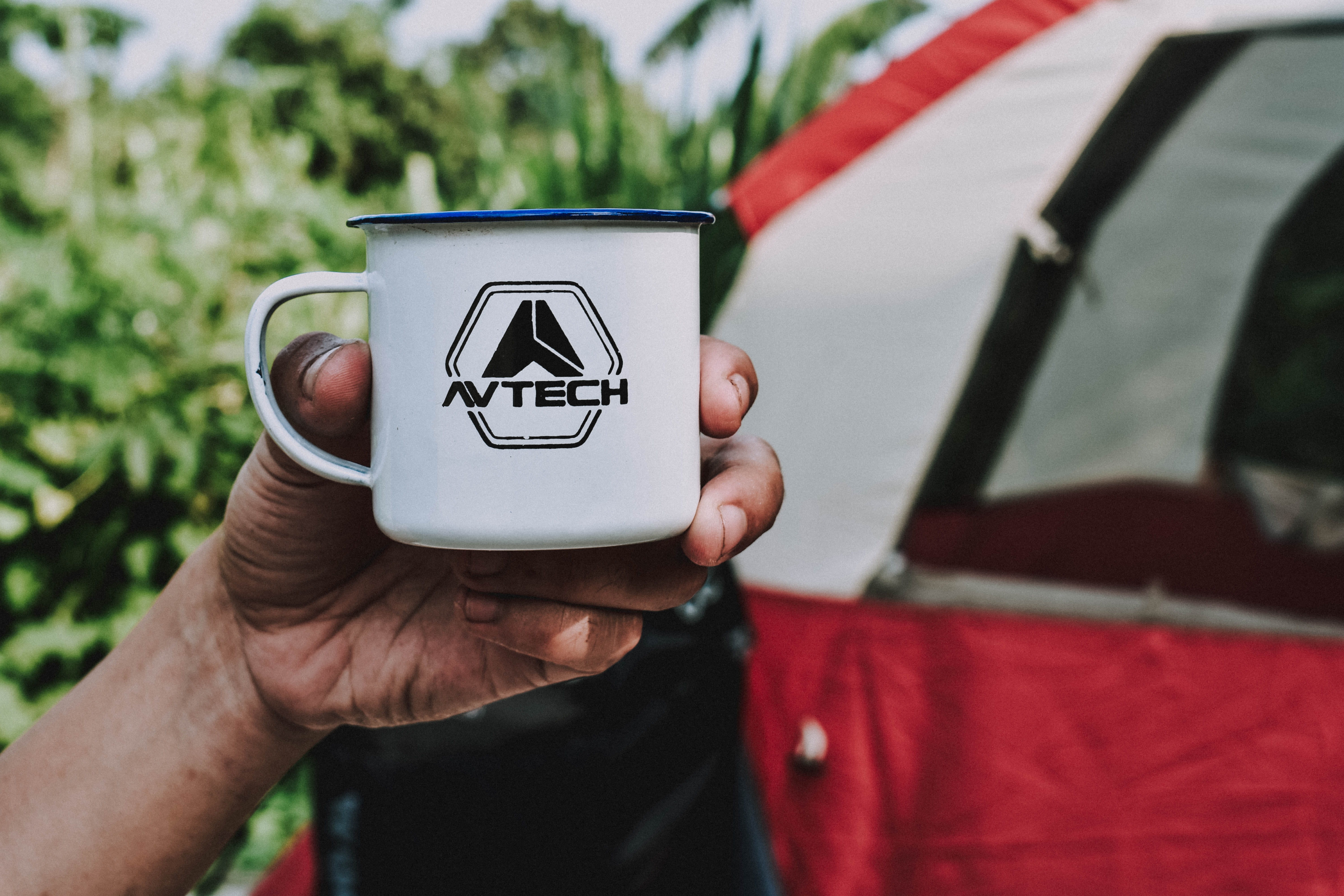 restaurant, human hand, focus on foreground, avtech, hand, wristwatch, men, adult, cup, midsection, espresso, latte, outdoors, tire, digital camera, day, HD Wallpaper