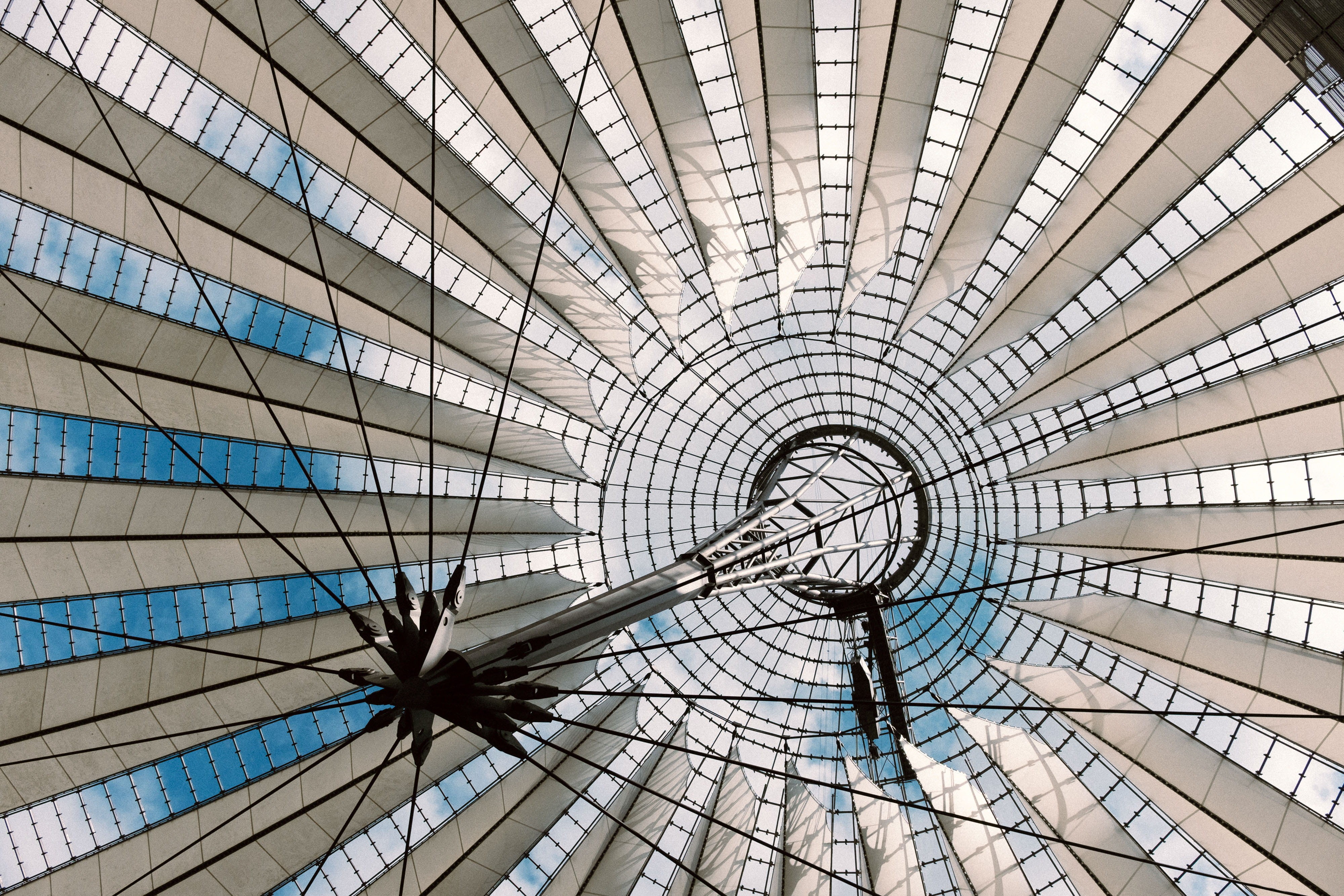 center, urban, 4K, shopping mall, contemporary, complexity, indoors, dome, place, sunlight, pattern, sunset, city, famous, structure, sony, blue, modern, HD Wallpaper