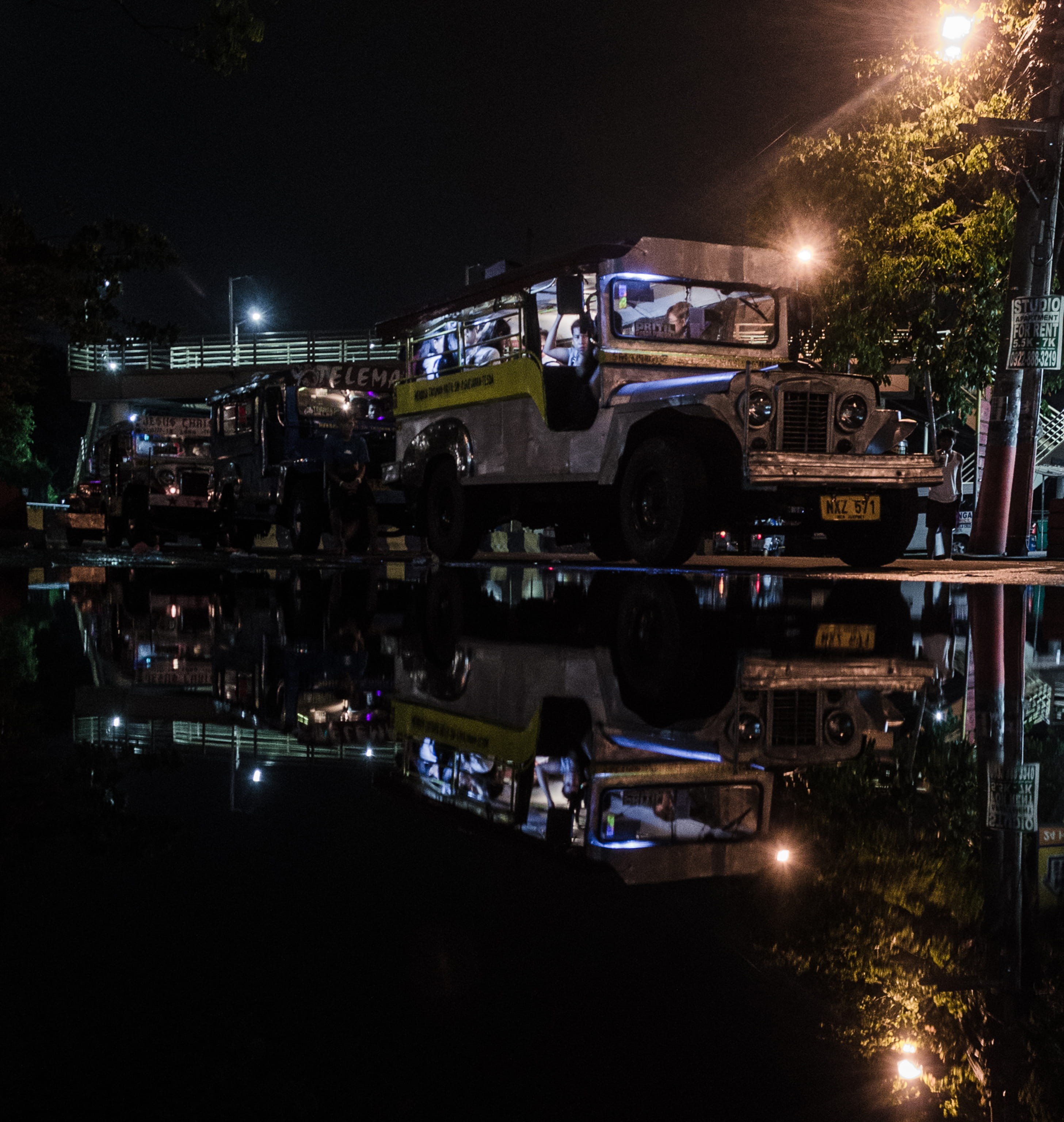 mode of transportation, awesome, glowing, water, lighting equipment, built structure, city, illuminated, outdoors, philippines, culture, transportation, Phone HD Wallpaper