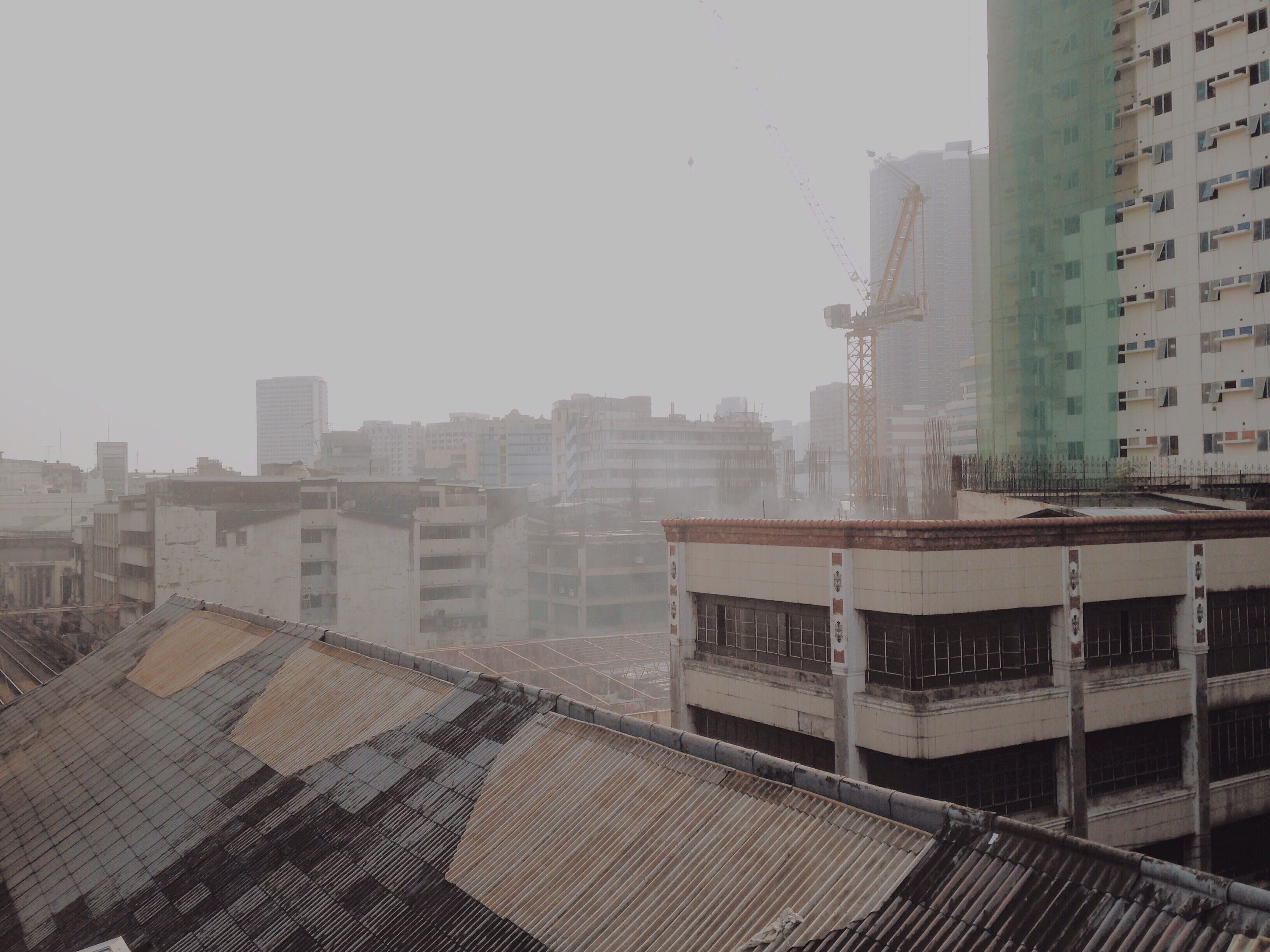 building exterior, residential district, architecture, cityscape, skyscraper, dystopia, day, manila, built structure, copy space, apartment, 2K, recto avenue, HD Wallpaper