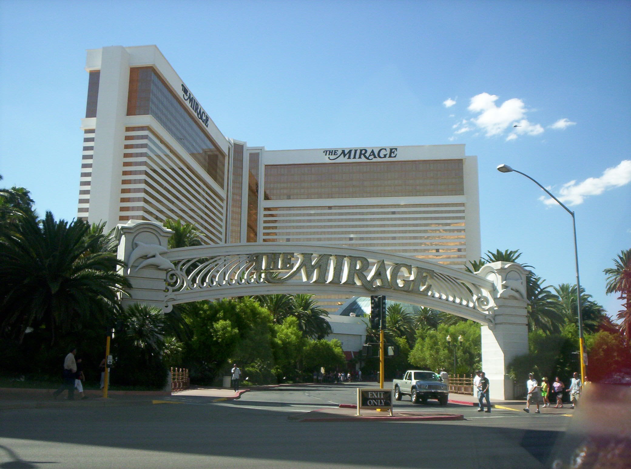 architecture, motor vehicle, Las Vegas, city street, Nevada, plant, photo, las, mirage, sign, nature, car, Mirage Hotel and Casino, 1080P, street, public domain, HD Wallpaper