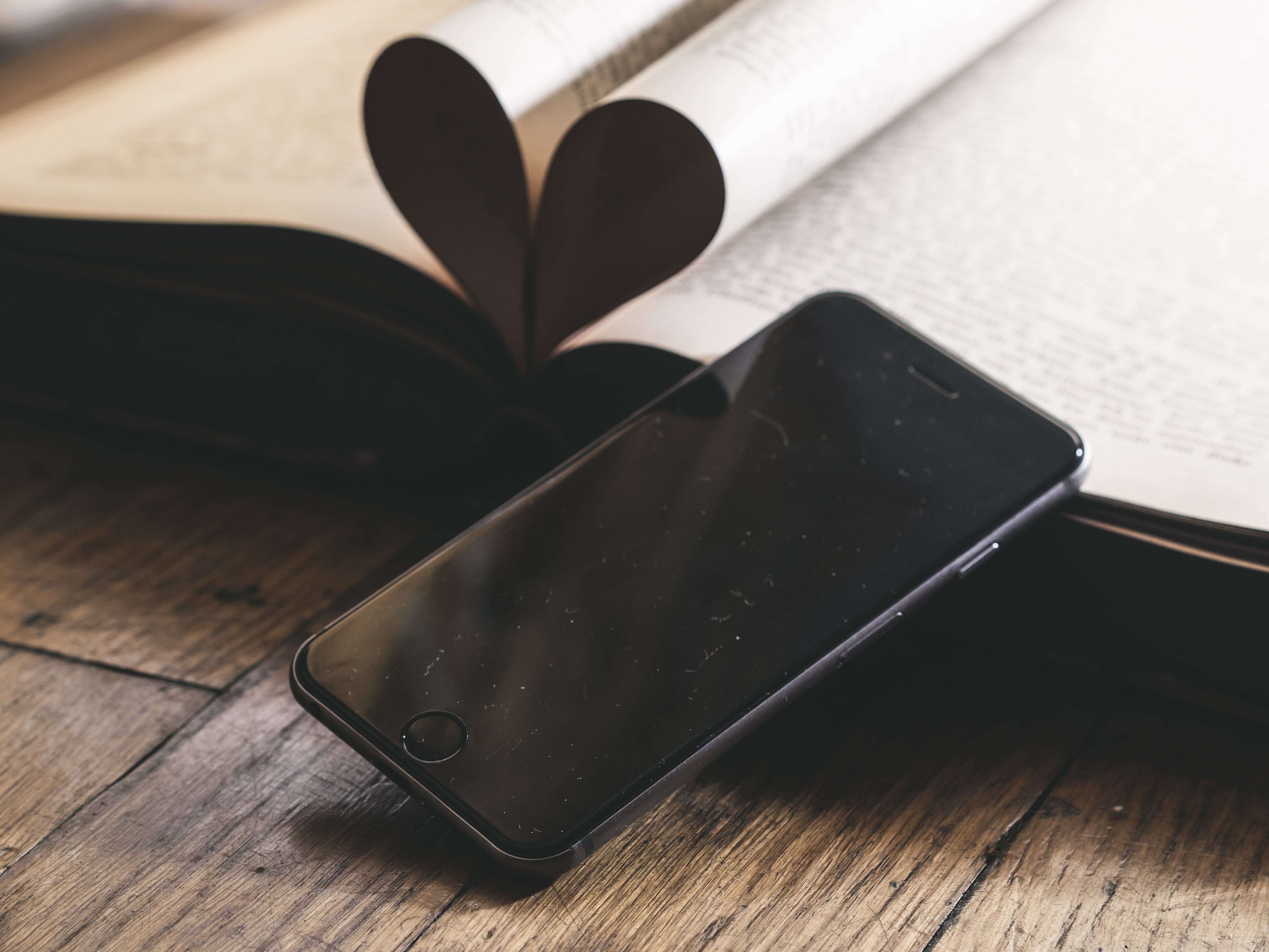 study, black, indoors, knowledge, gray, bookcase, communication, table, information, smartphone, library, space, smart, personal accessory, dark, still life, HD Wallpaper