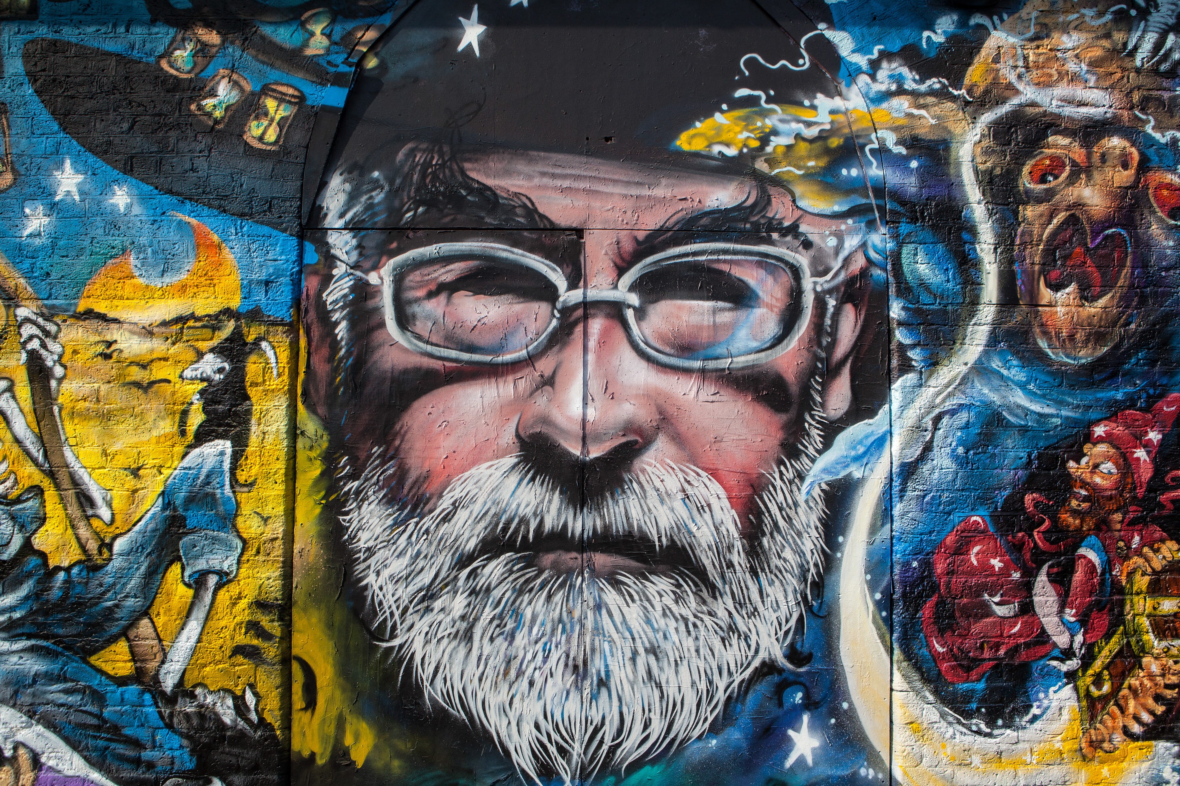 urban, human Face, beard, pratchett, 4K, front view, multi colored, one man only, creativity, glasses, depicting, one person, Street art, portrait, mustache, HD Wallpaper