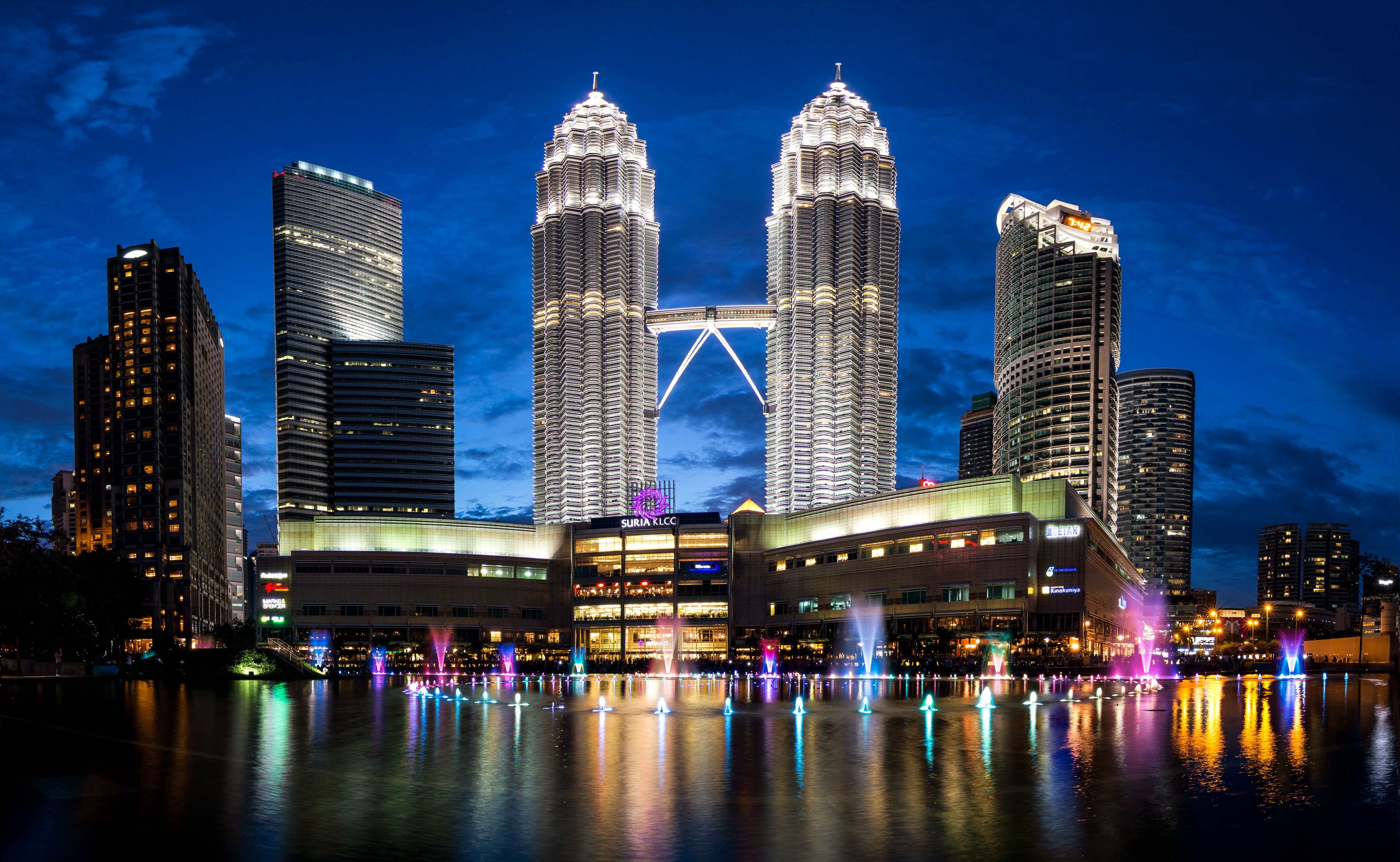 Metropolitan, Malaysia, 4K, 4K, Skyline, Kuala Lumpur, Petronas Towers, HD Wallpaper