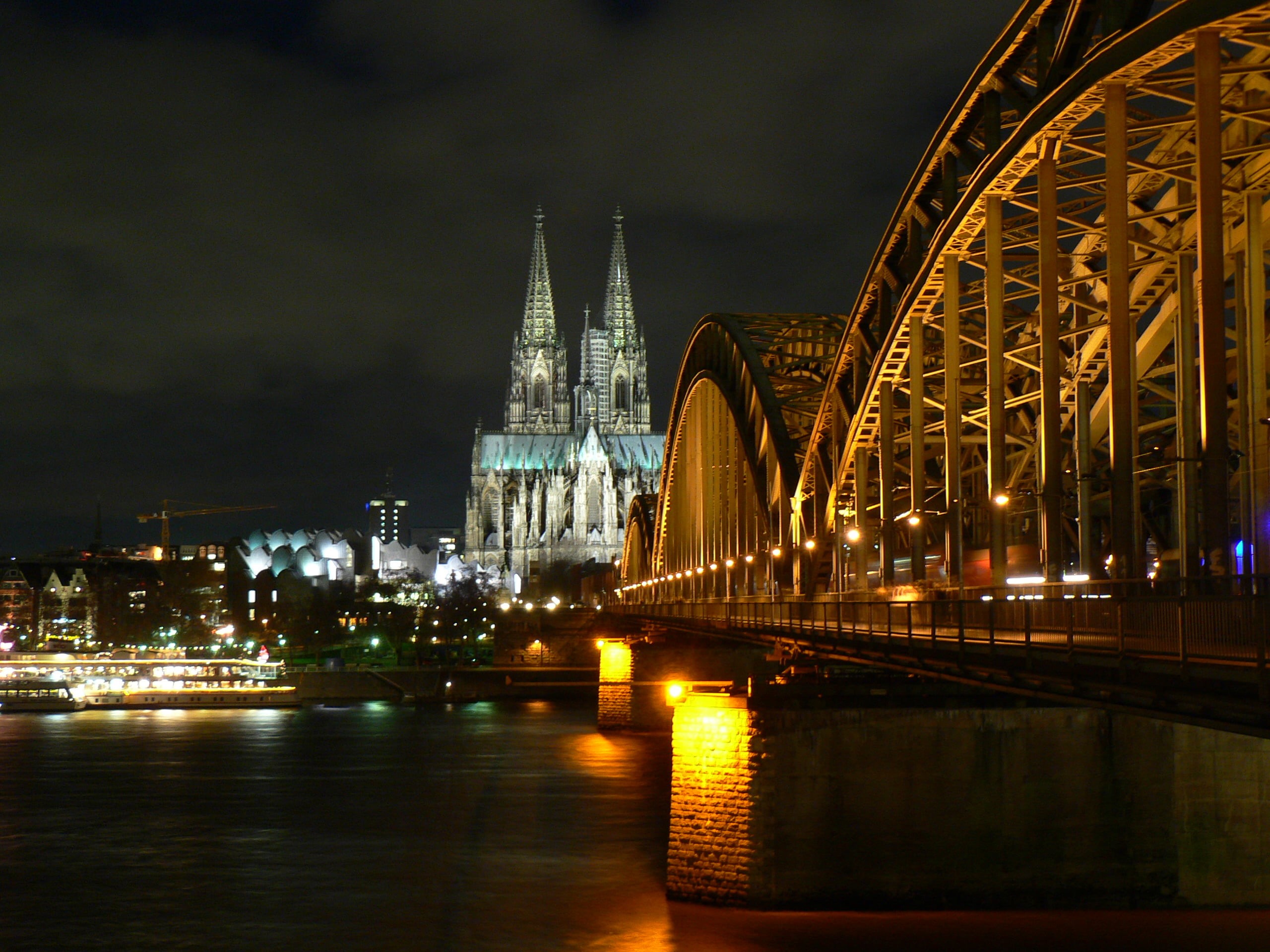 Cathedral, twin, Petronas, metal bridge, Dom, ln, river, metal, cologne Cathedral, bridge, k, Christmas Markets, architecture, Winter, tower, cityscape, HD Wallpaper