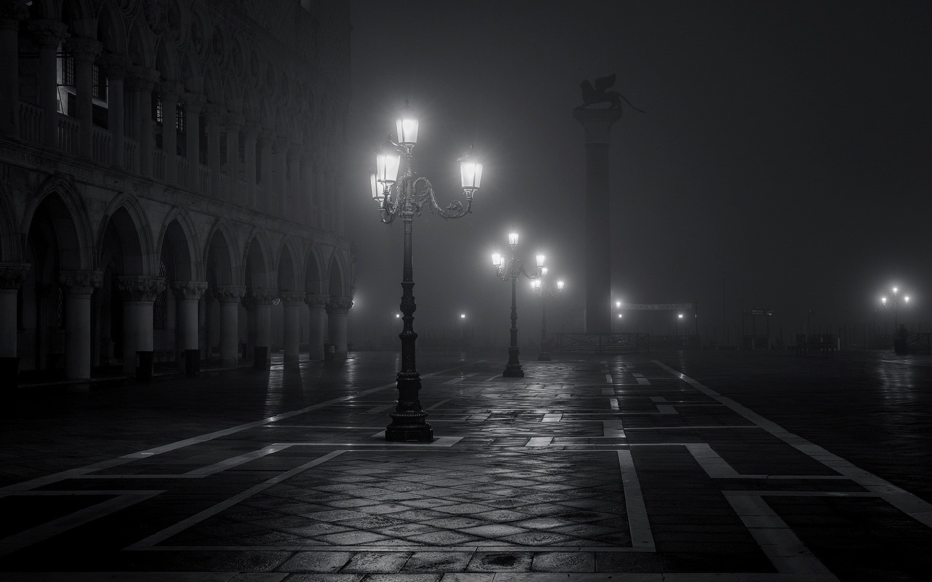1080P, old building, street light, building, Europe, night, monochrome, Venice, lights, town square, architecture, Italy, HD Wallpaper