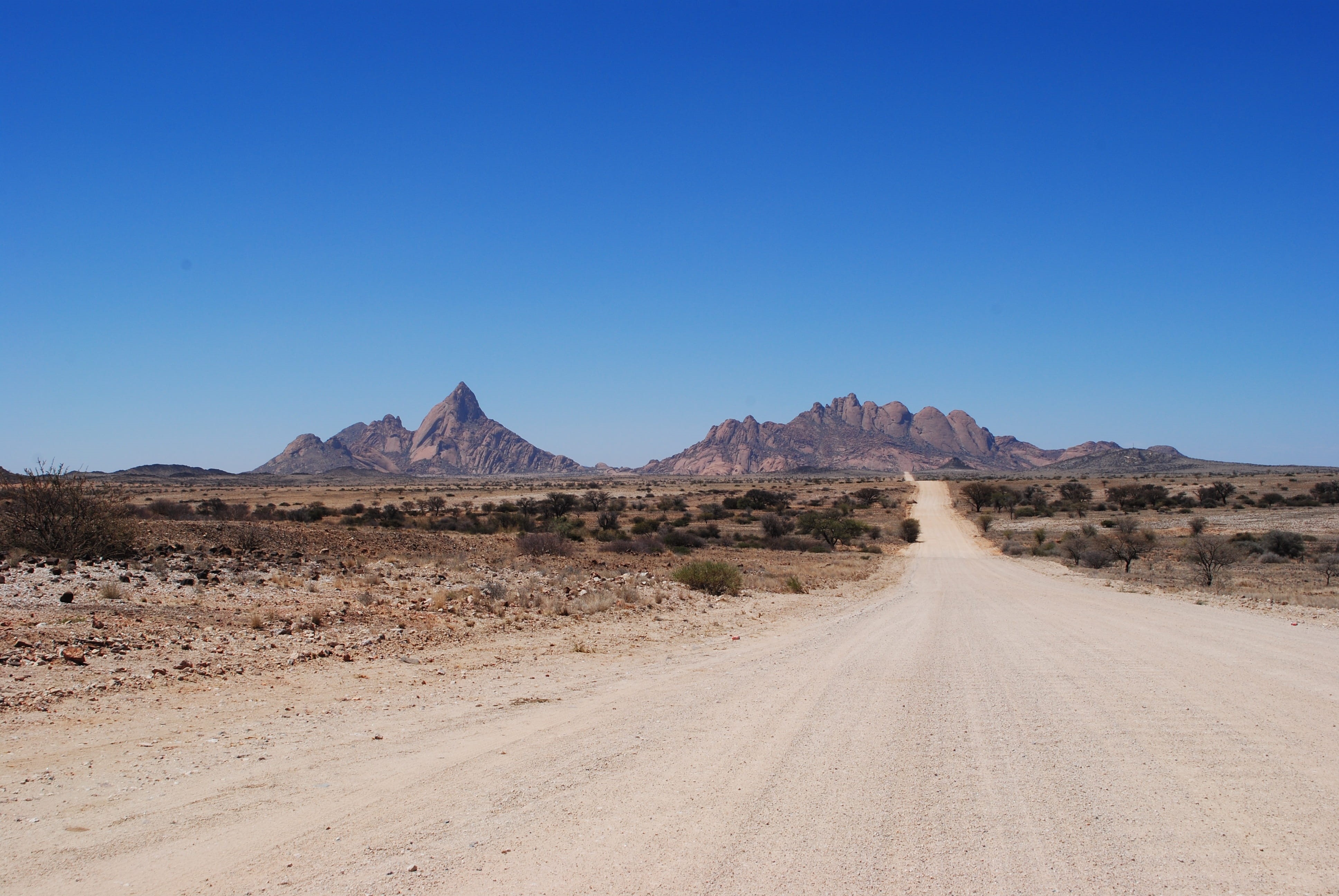 road, landscape, desert, Africa, outdoors, environment, dirt road, 4K, mountain range, land, Spitzkoppe, scenics - nature, formation, nature, arid climate, HD Wallpaper