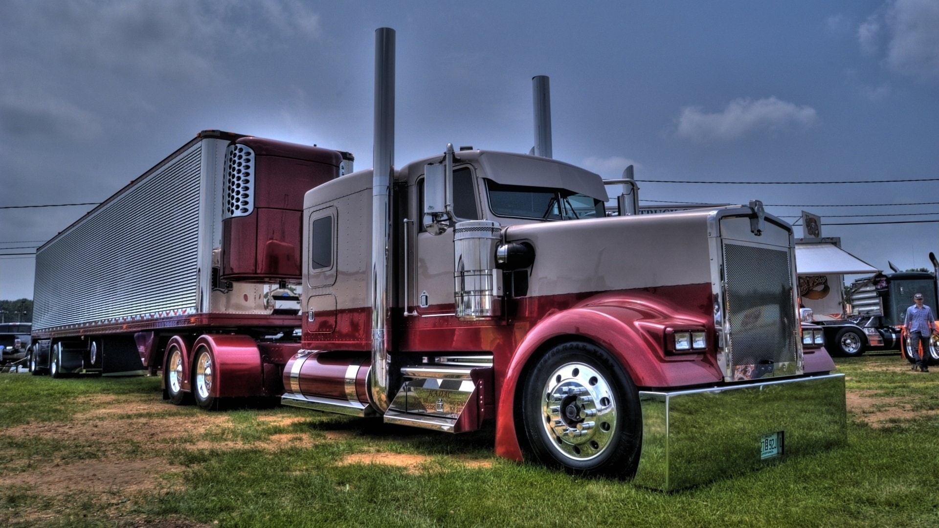 land vehicle, Trucks, stationary, architecture, large, silver colored, reliability, truck, cloud - sky, trucking, semi-truck, red, business, 1080P, transportation, HD Wallpaper