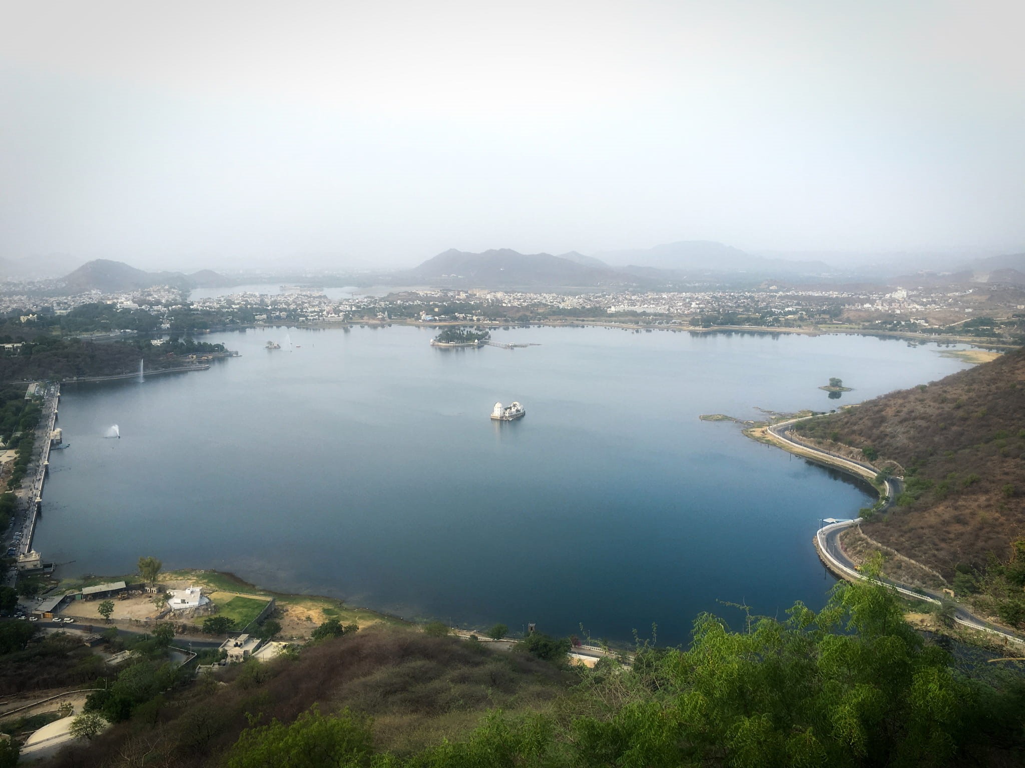 fatehsagar, garden in the lake, india, high angle view, beauty in nature, lake city, built structure, udaipur city, city, tourist place, nautical vessel, HD Wallpaper