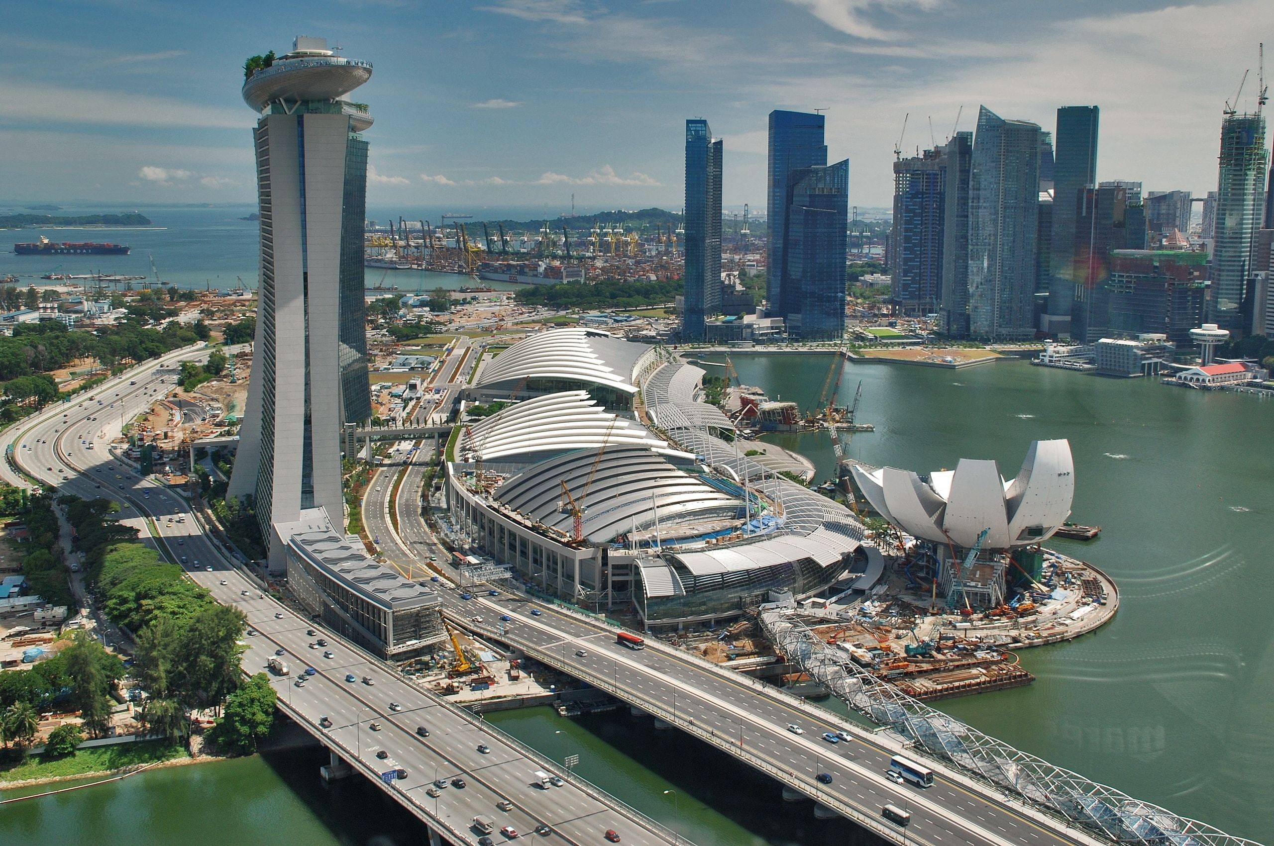 outdoors, architecture, mode of transportation, financial district, 2K, river, city, tall - high, nature, Marina Bay, travel destinations, cityscape, connection, HD Wallpaper