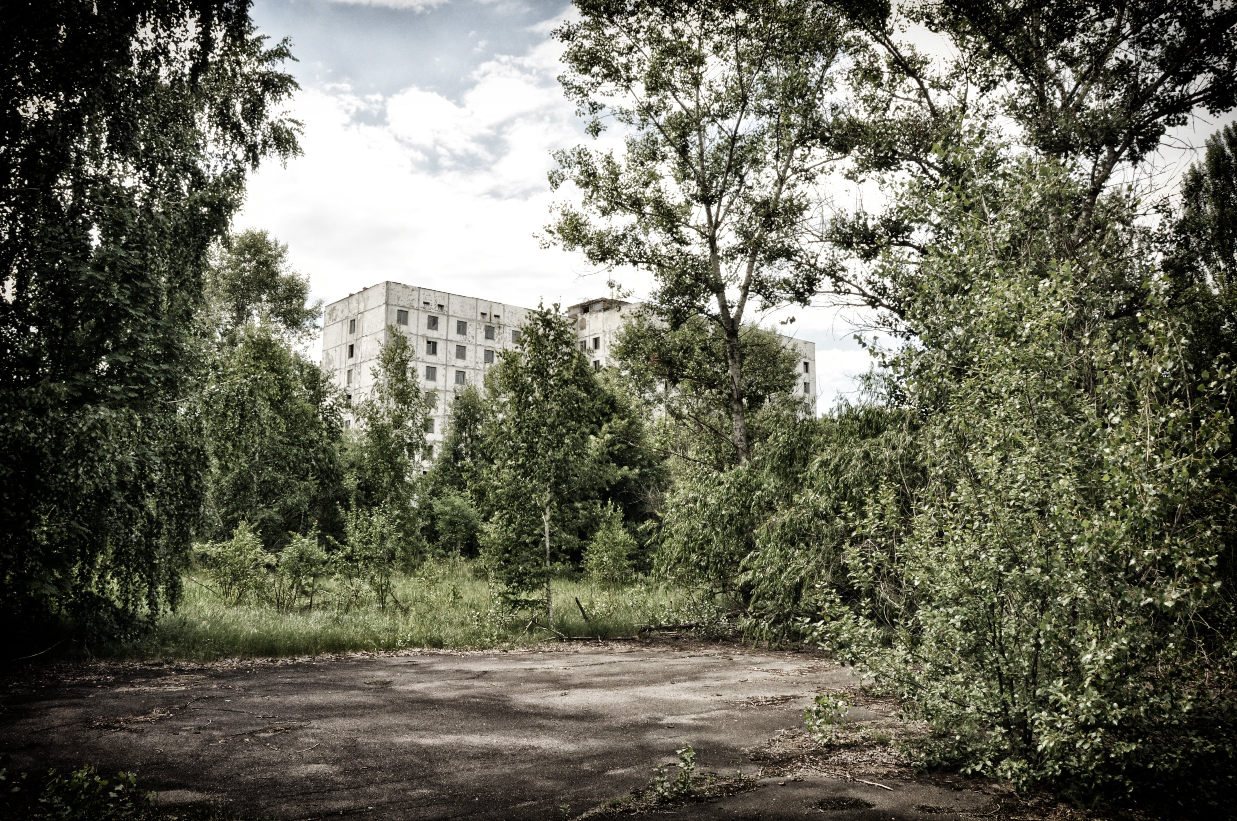 building, pripyat, city, chernobyl, concrete, nature, 4K, beauty in nature, direction, building exterior, white, sky, cloud - sky, no people, outdoors, HD Wallpaper