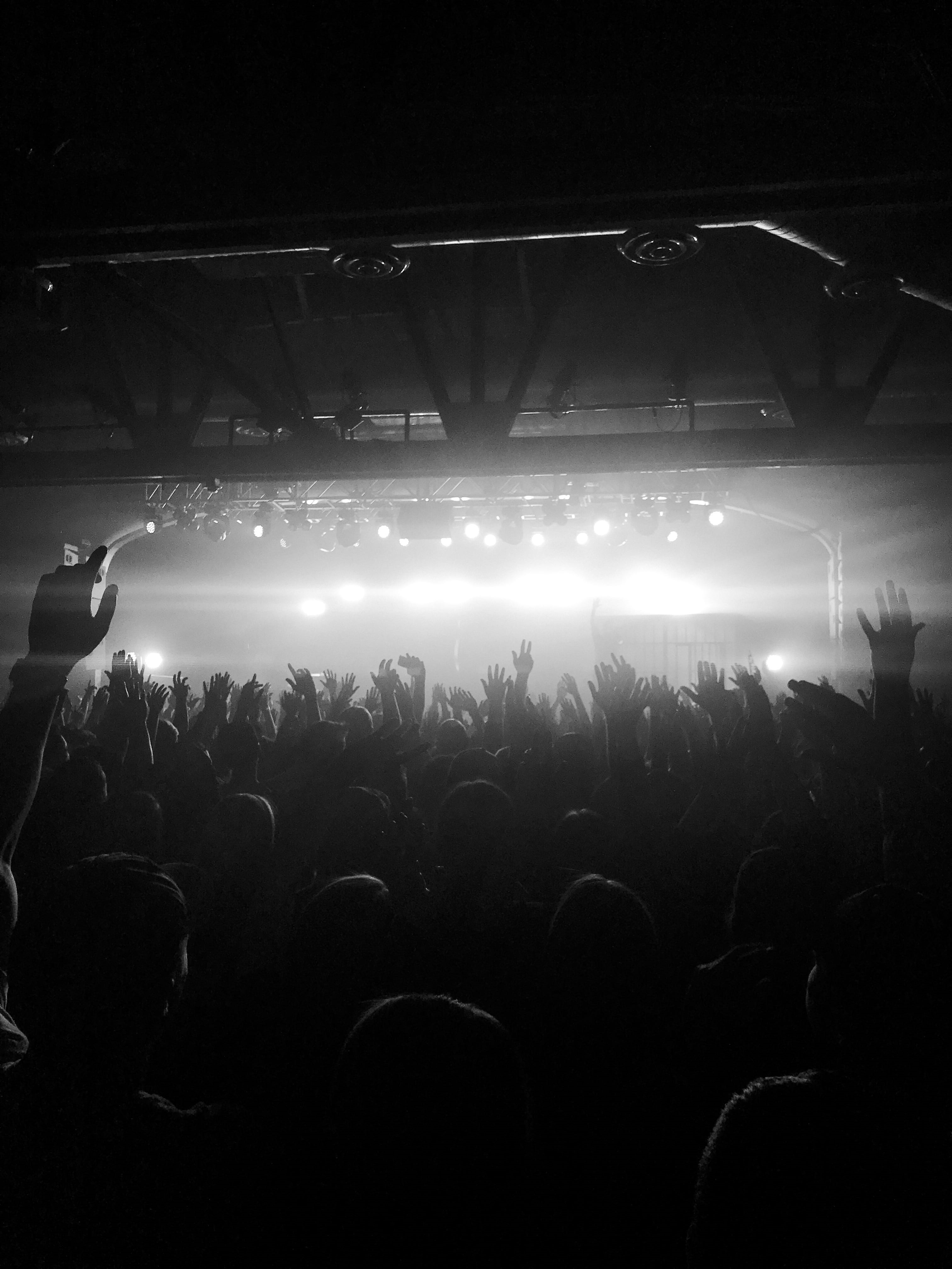 lighting equipment, popular music concert, music, silhouette, nightlife, rock music, hands, people, light, mist, putting, stage, spectator, raising, group of people, Phone HD Wallpaper
