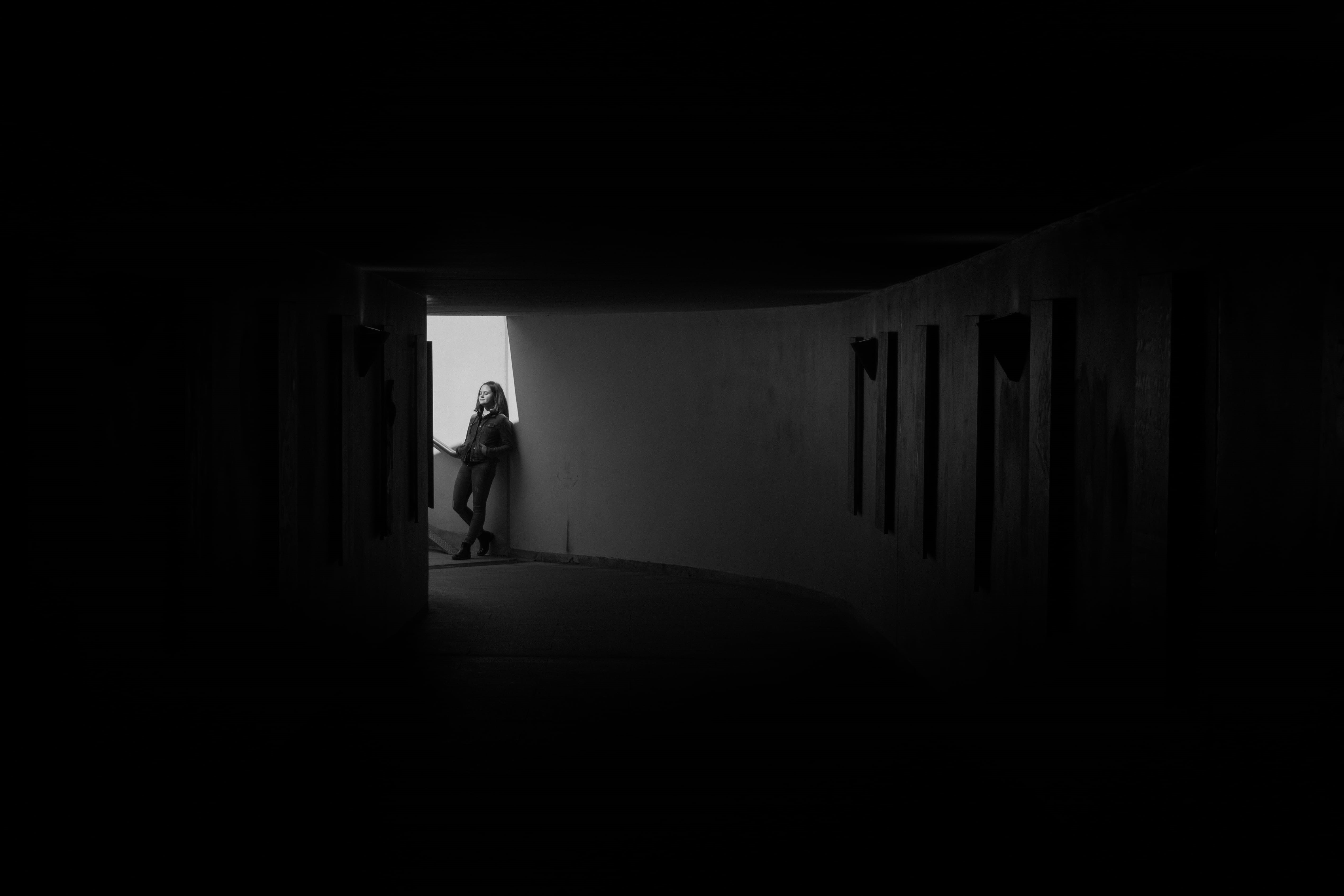 architectural column, copy space, men, dark, germany, photography, full length, day, portrait, standing, built structure, lighting, silhouette, arcade, HD Wallpaper