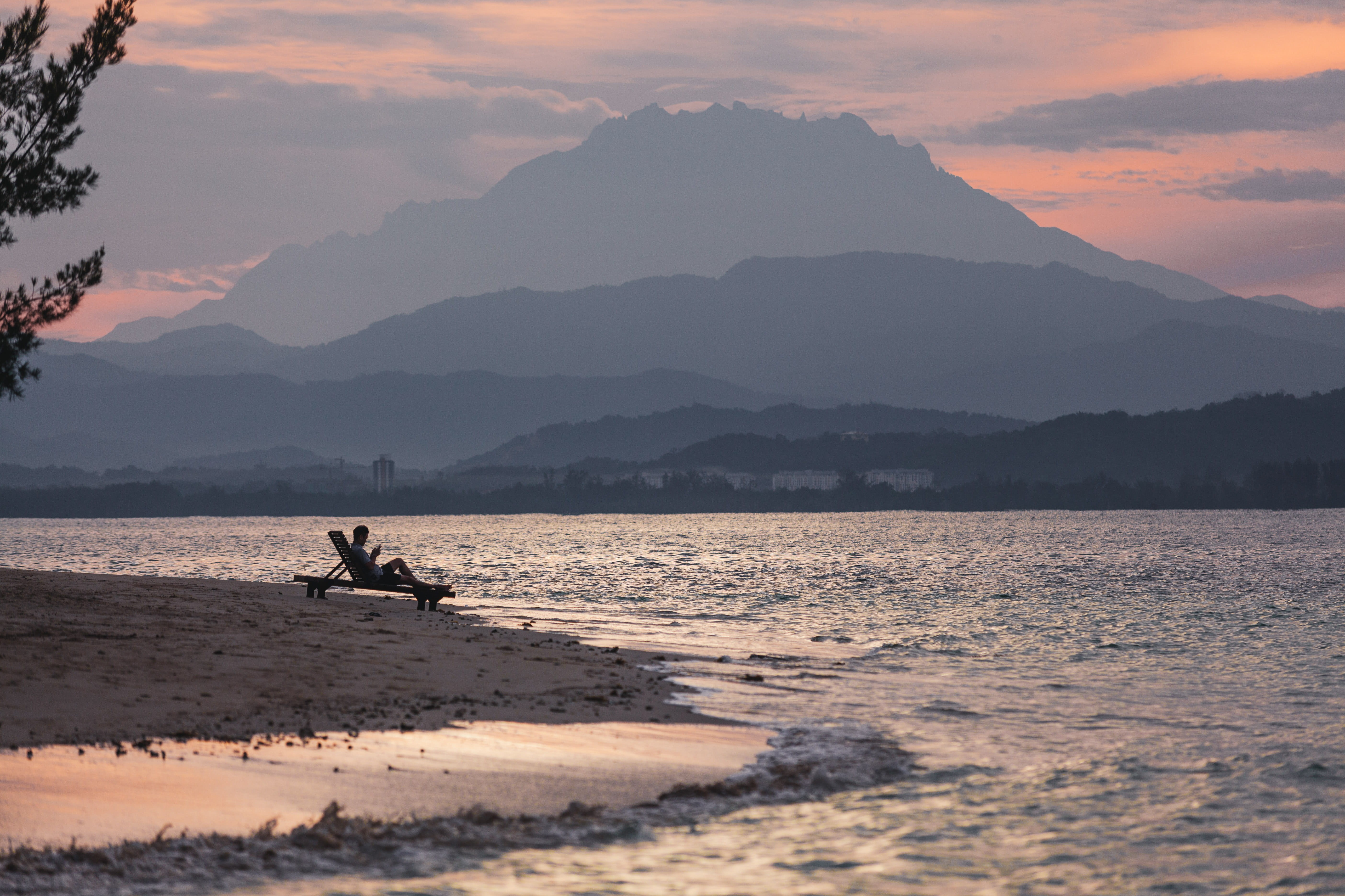 land, sky, travel, water, scenics - nature, cloud - sky, mountain range, beauty in nature, lifestyles, two people, alone, sunrise, mountain, summer, sabah, HD Wallpaper