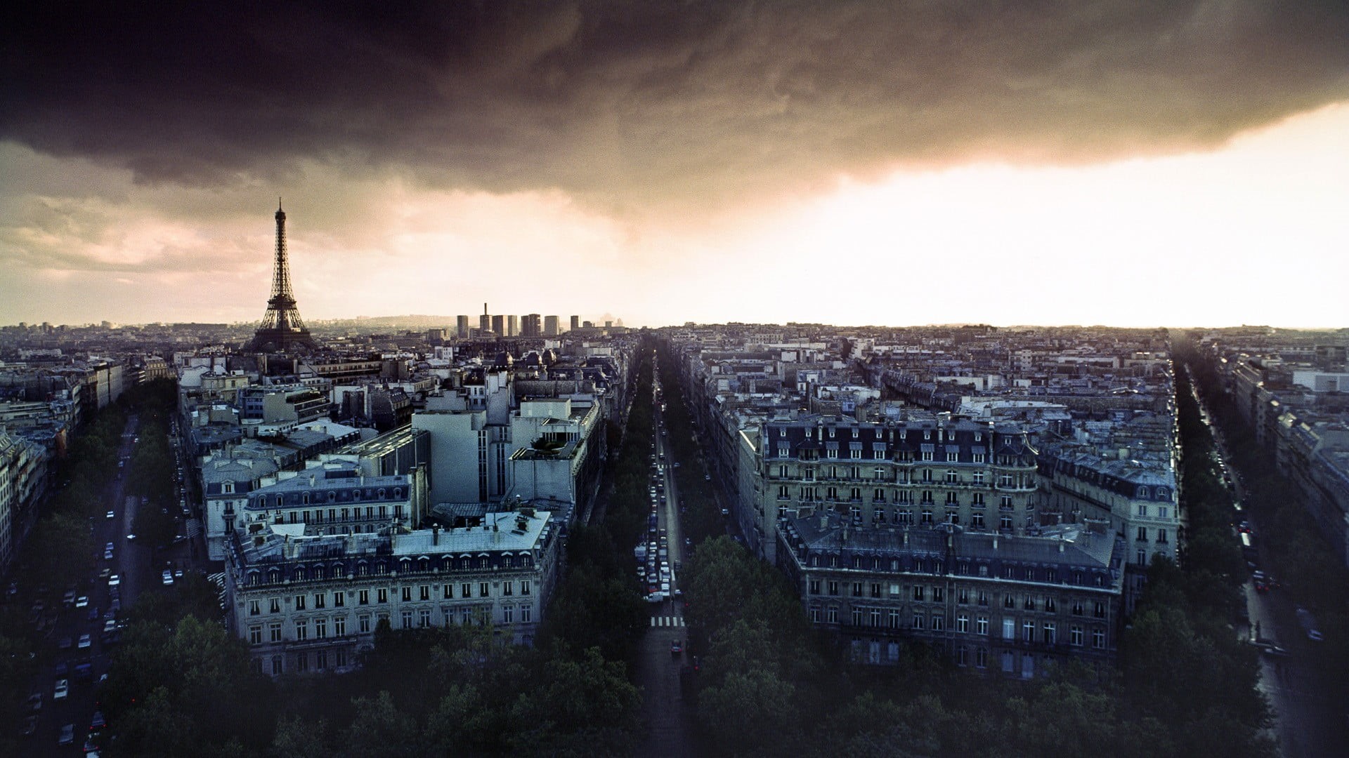 tower, 1080P, cloud - sky, France, crowded, the past, travel destinations, history, travel, street, eiffel, outdoors, building exterior, city, Paris, sky, HD Wallpaper