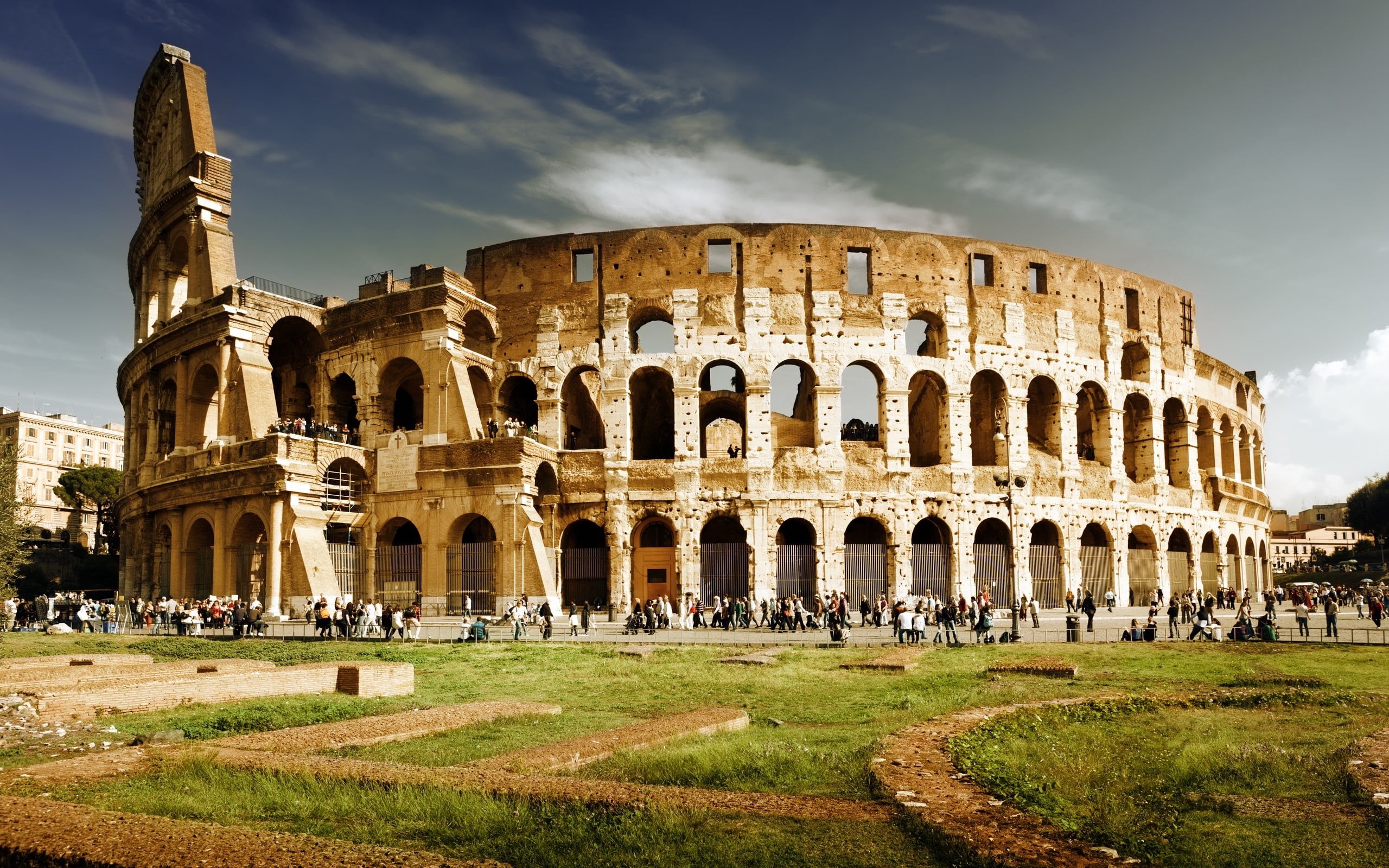 the Past, old Ruin, architecture, building exterior, grass, built Structure, monument, incidental people, roman, sky, italian Culture, group of people, HD Wallpaper