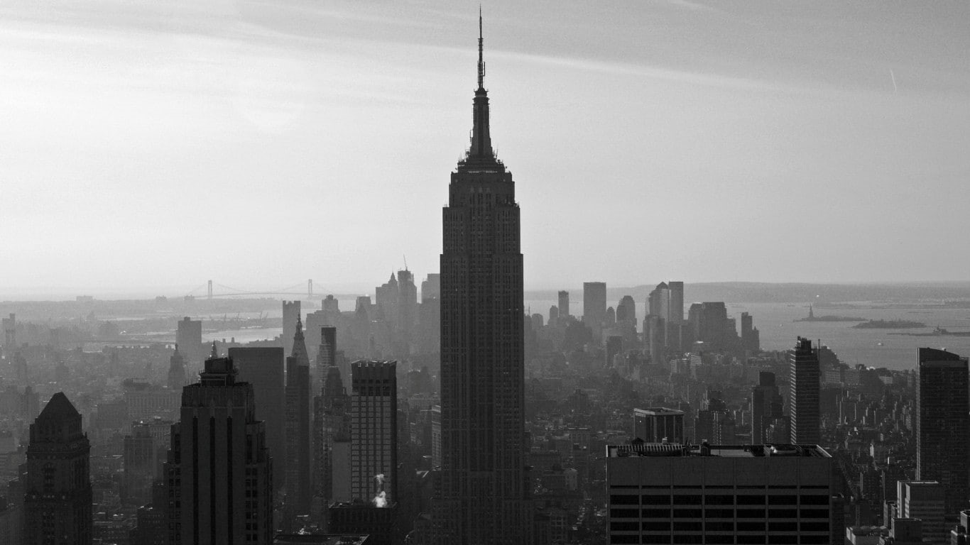 skyscraper, nature, financial district, outdoors, Empire State Building, 720P, spire, tall - high, vintage, modern, building, architecture, New York City, HD Wallpaper
