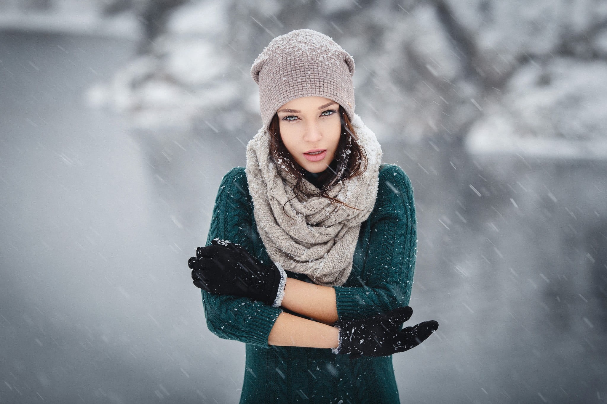shallow, model, cheerful, young Adult, park - Man Made Space, beanie, joy, knit, depth of field, brunette, hat, elegance, one Person, coat, frost, adult, HD Wallpaper