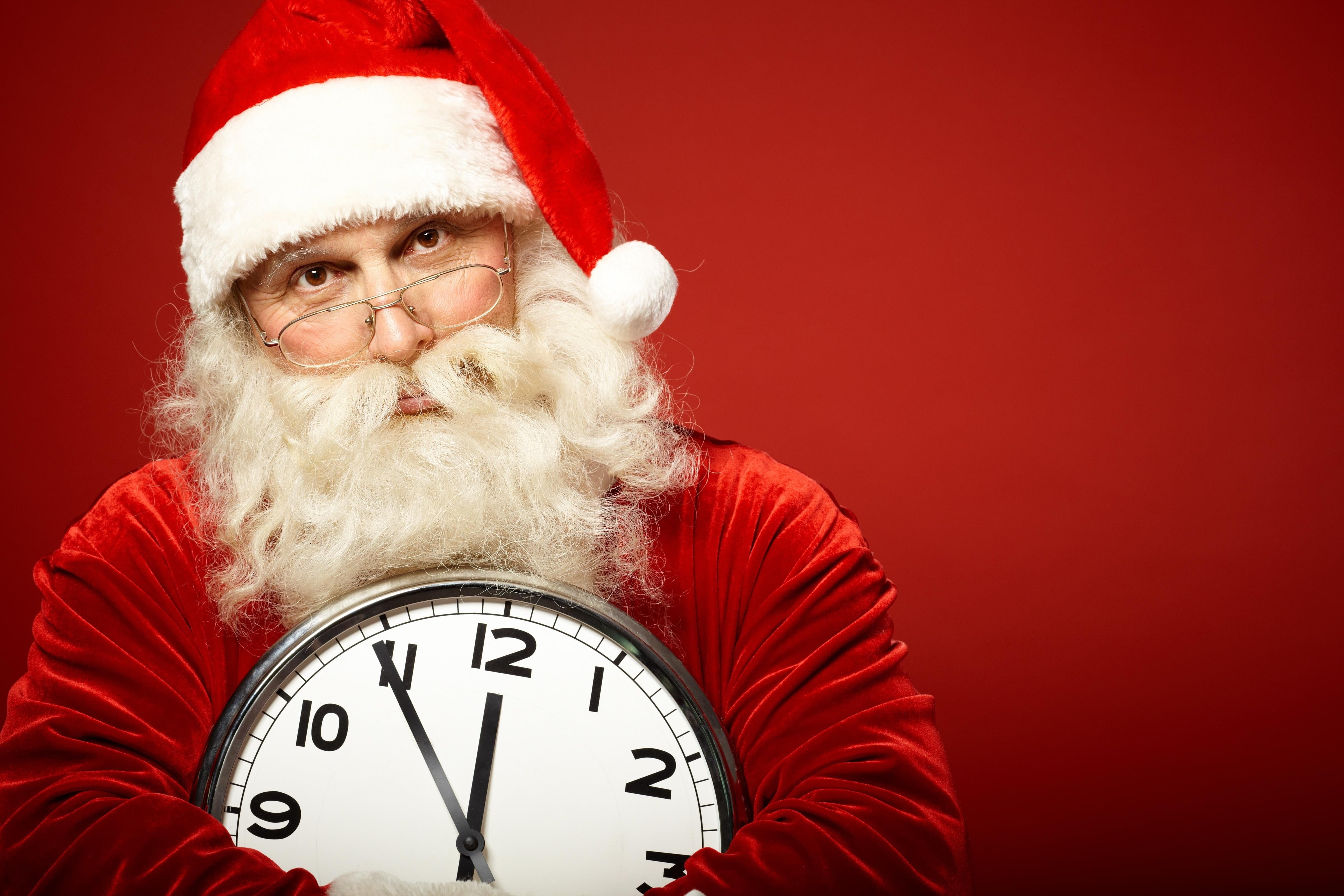 watches, 4K, sweater, new, claus, red, s, beard, new year, santa claus, men, santa, year, sunglasses, HD Wallpaper