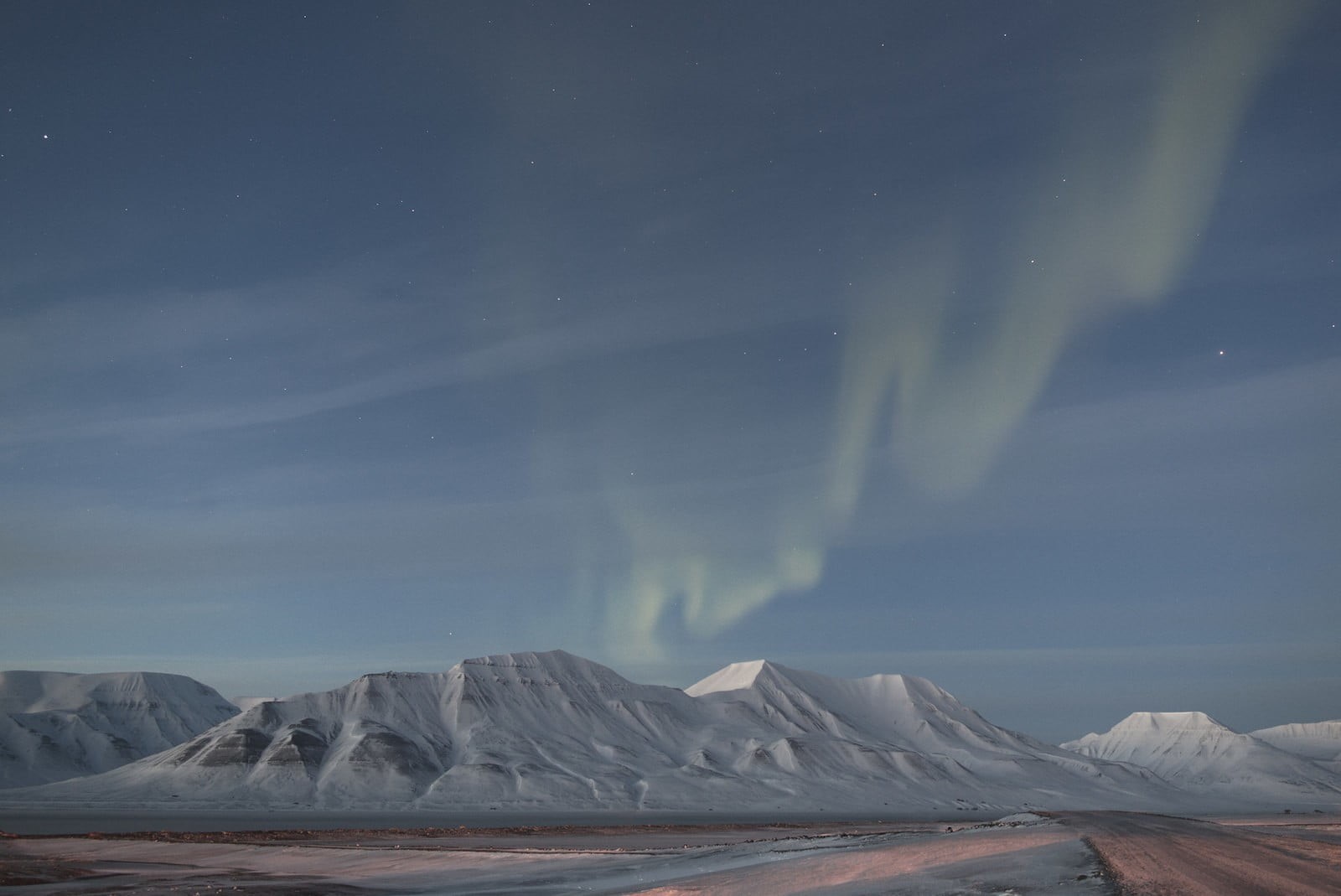 idyllic, snow, winter, aurora  borealis, clouds, landscape, star - space, roof, astronomy, cold temperature, car, mountain, tranquil scene, tranquility, HD Wallpaper