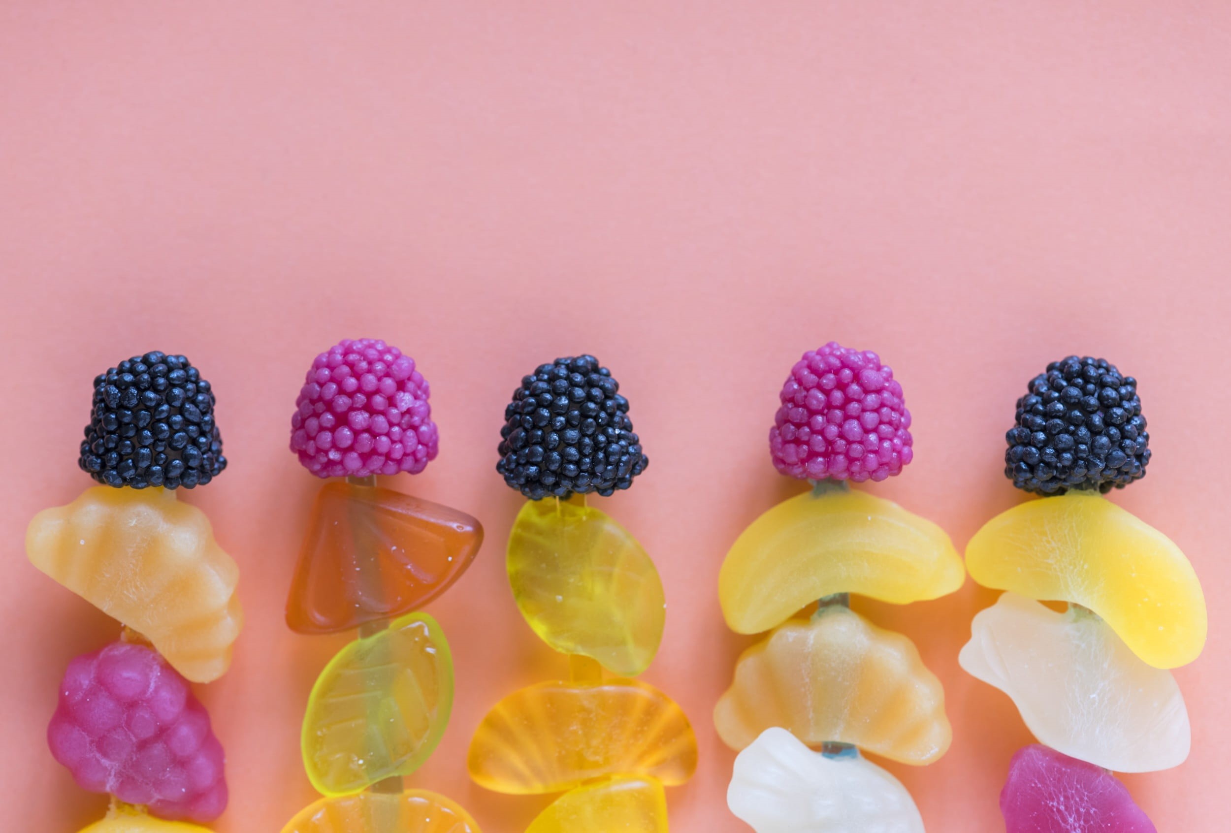 studio shot, large group of objects, freshness, no people, chewy, yummy, still life, skewer, flatlay, unhealthy, flavor, colorful, sugar candy, HD Wallpaper