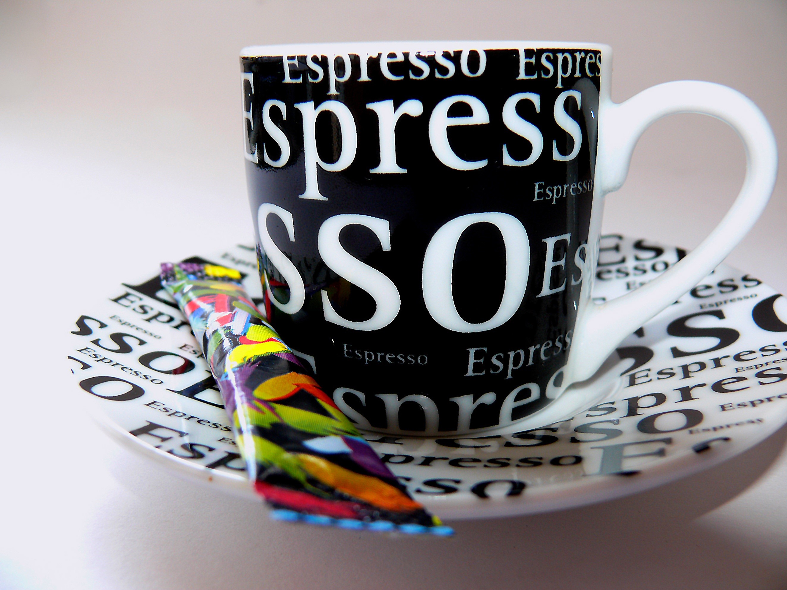 no people, still life, kaeffchen, sugar, food and drink, freshness, sweet, candy, indoors, espresso, recovery, delicious, saucer, cafe, coffee - drink, HD Wallpaper