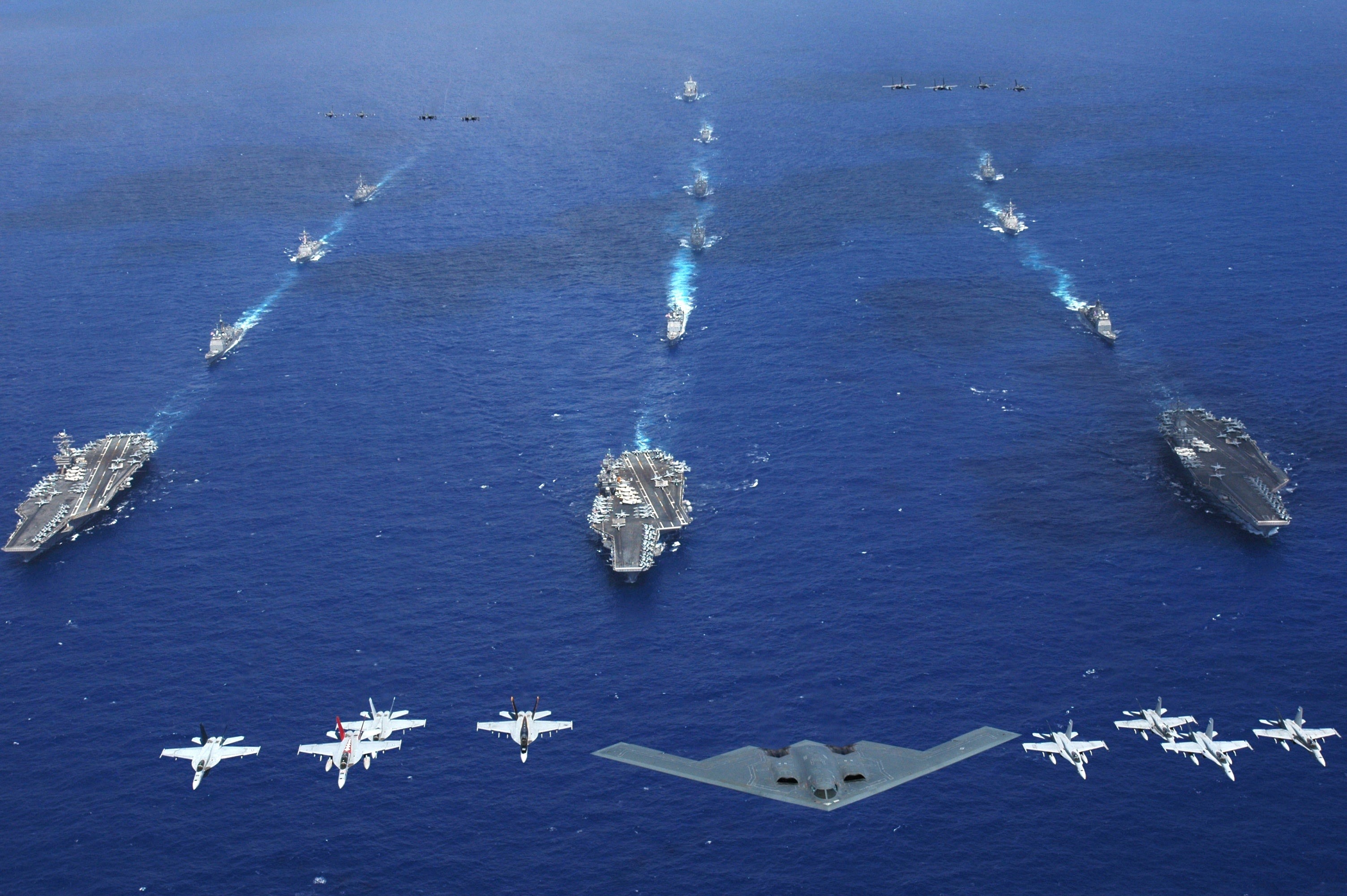 carrier, ocean, marines, wake - water, ships, fighter jet, b-2, body, motion, aircraft, air, stealth bomber, star shape, daytime, travel, day, flying, airplanes, HD Wallpaper