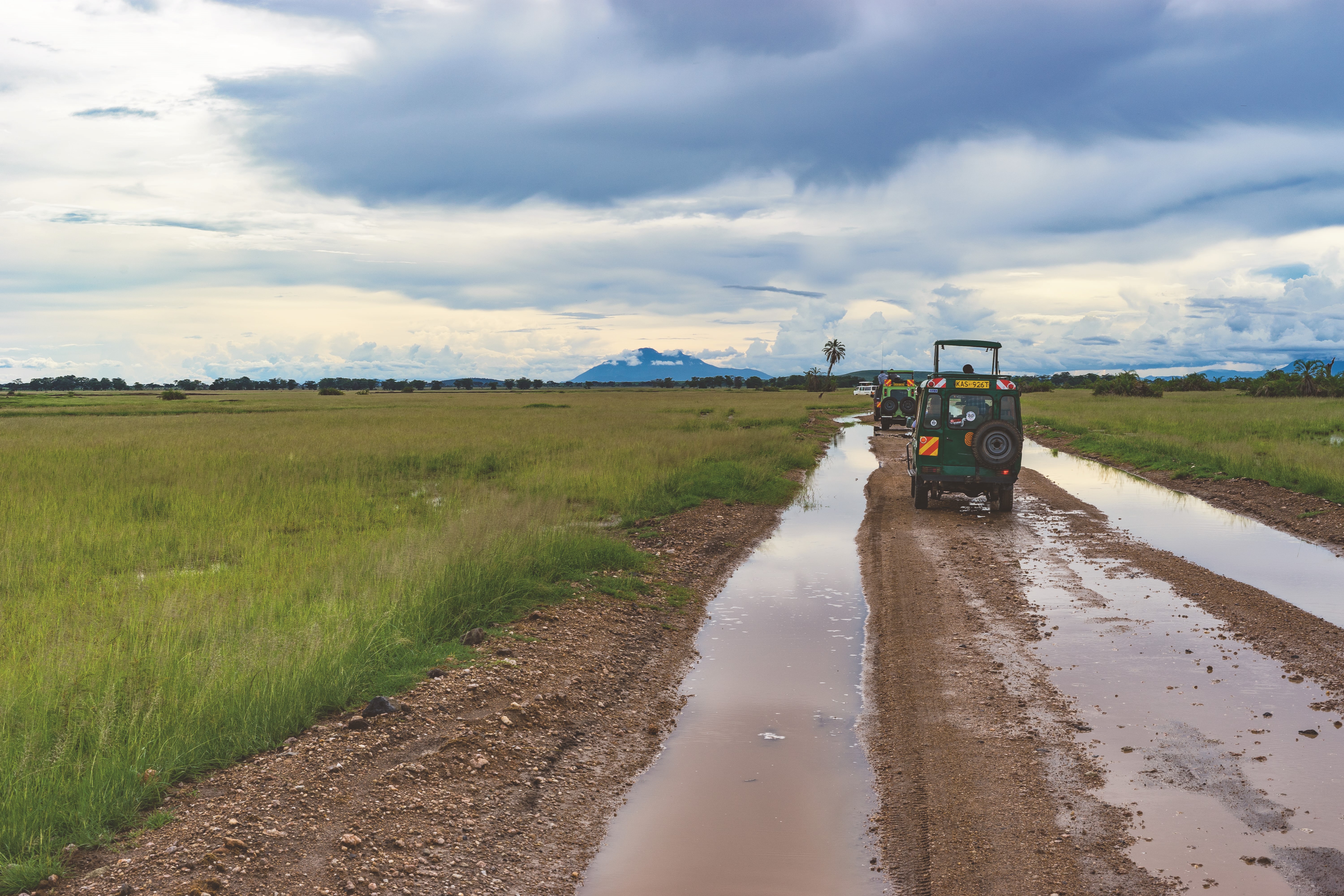 tire, adventure, jeep, water, dirt, mode of transportation, plant, flooded, mount kilimanjaro, environment, car, nature, field, plain, rural scene, green color, HD Wallpaper