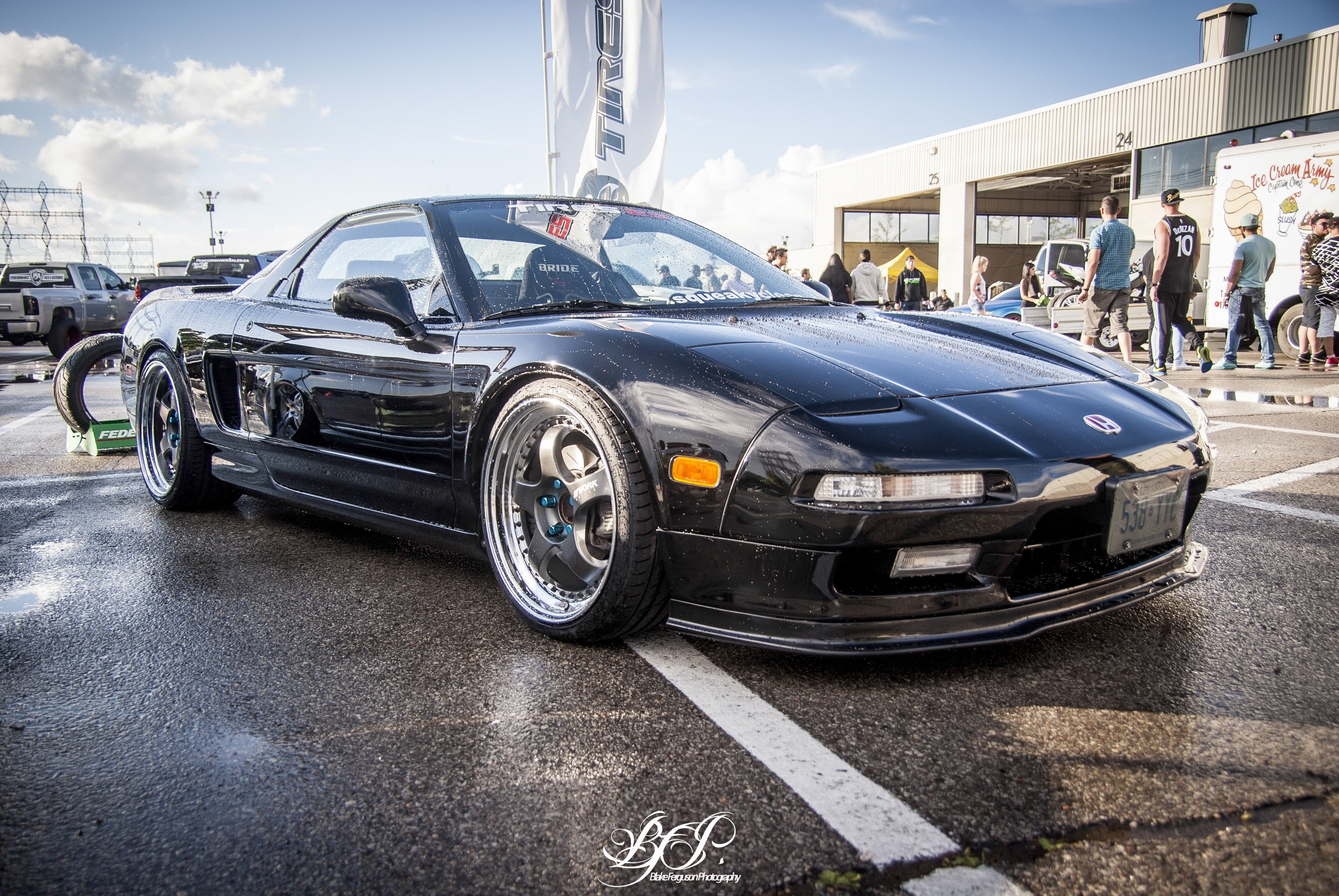 wheel, silver colored, sport, Acura NSX, 4K, day, Honda NSX, car, incidental people, retro styled, cloud - sky, racecar, architecture, sports car, mode of transportation, HD Wallpaper