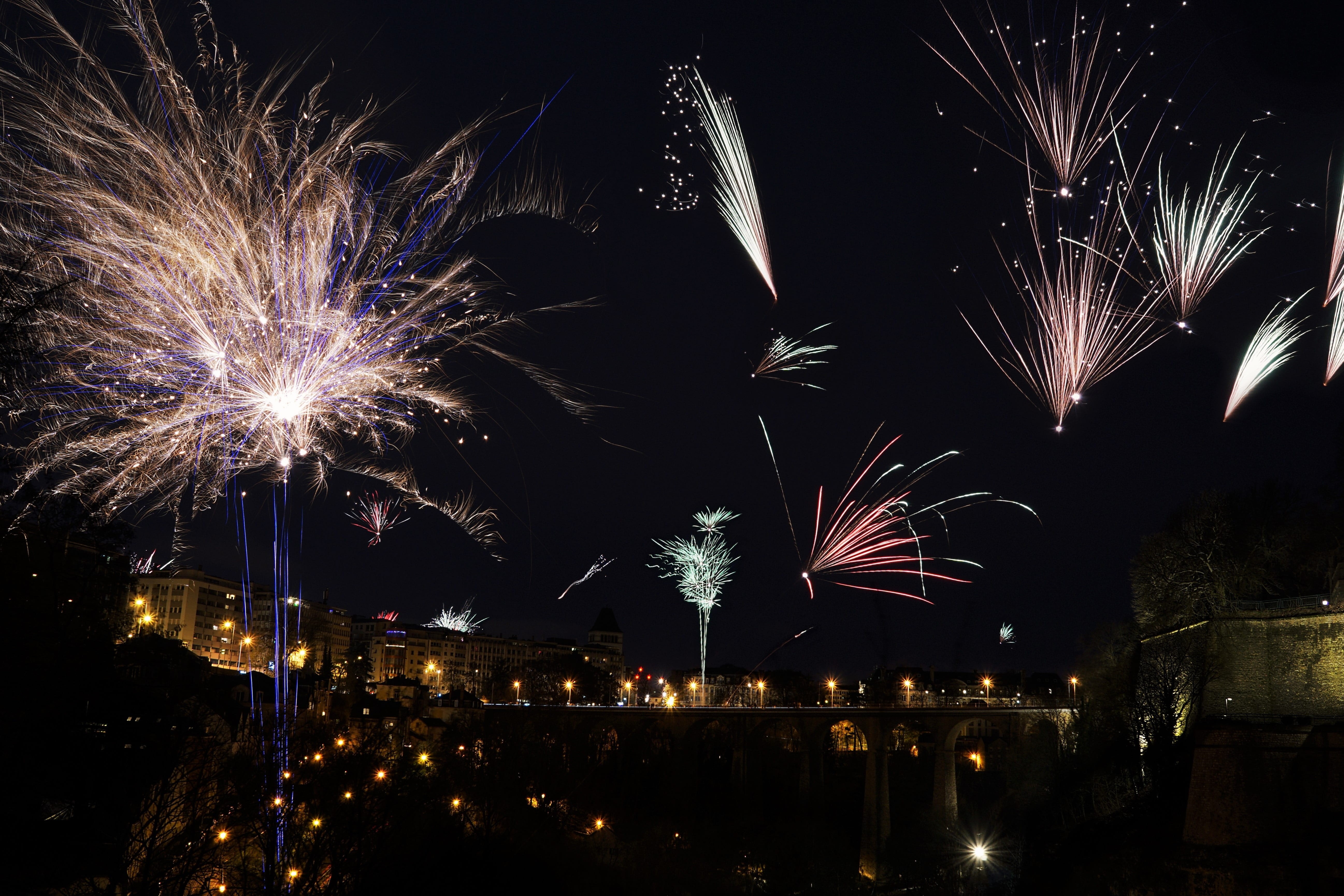new years eve 2015, colorful, fireworks, illuminated, cityscape, shower of sparks, lights, darkness, sky, the turn of the year 2018, long exposure, architecture, HD Wallpaper