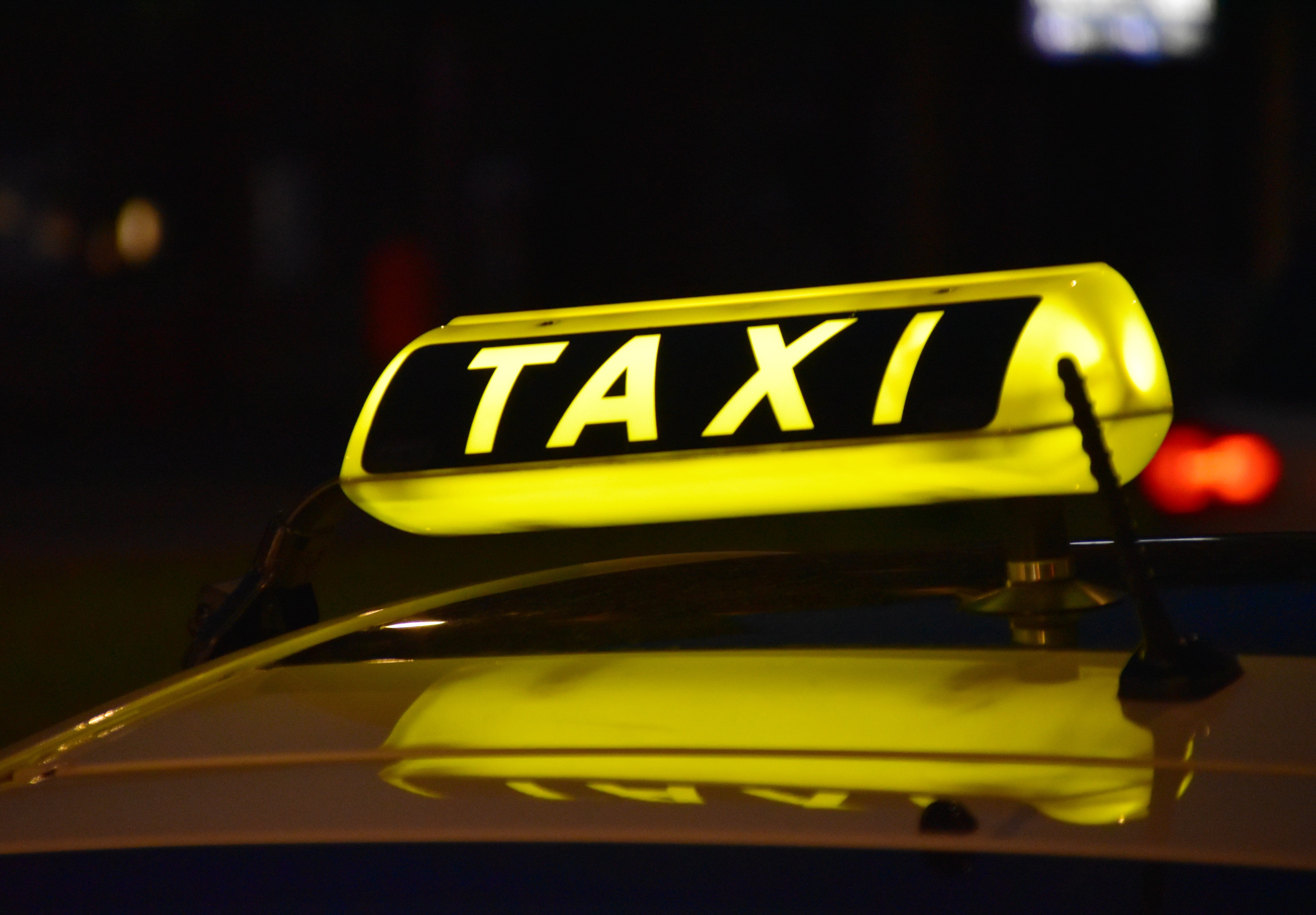 5K, sign, mode of transportation, night, illuminated, public transportation, architecture, no people, western script, communication, transportation, yellow taxi, HD Wallpaper