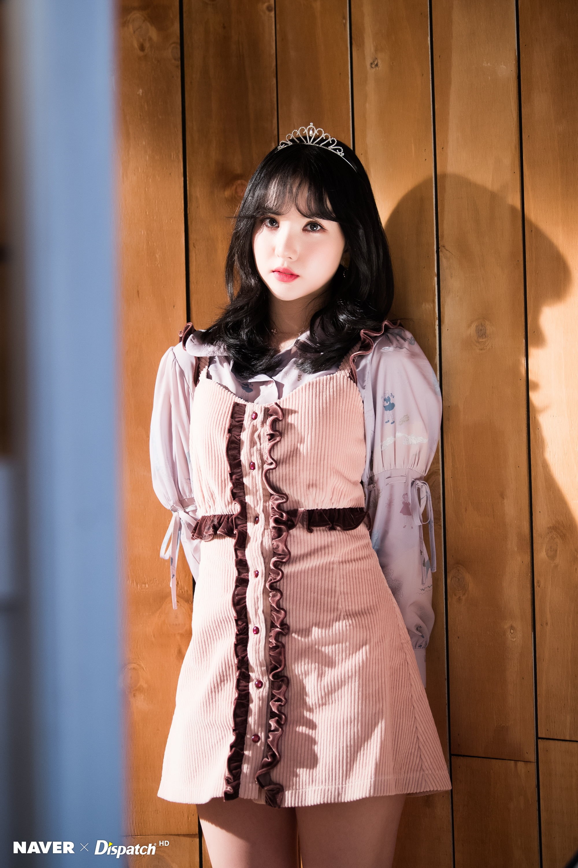 Gfriend, women, women indoors, K-pop, Asian, standing, 2K, Eunha, dress, dark hair, Phone HD Wallpaper
