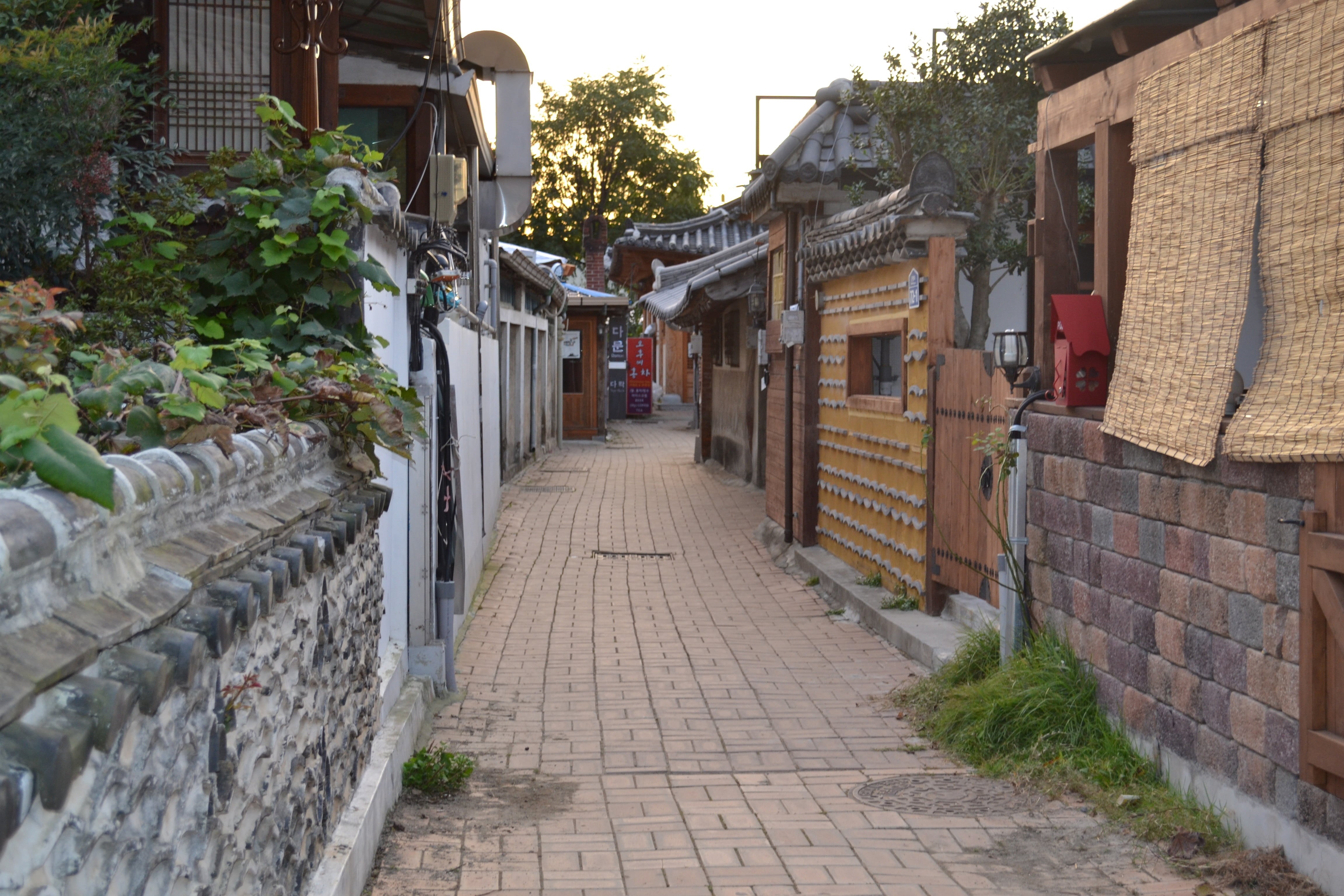 side streets, building, no people, bricks, long, pathway, direction, republic of korea, 4K, building exterior, narrow, daytime, built structure, hanok village, HD Wallpaper