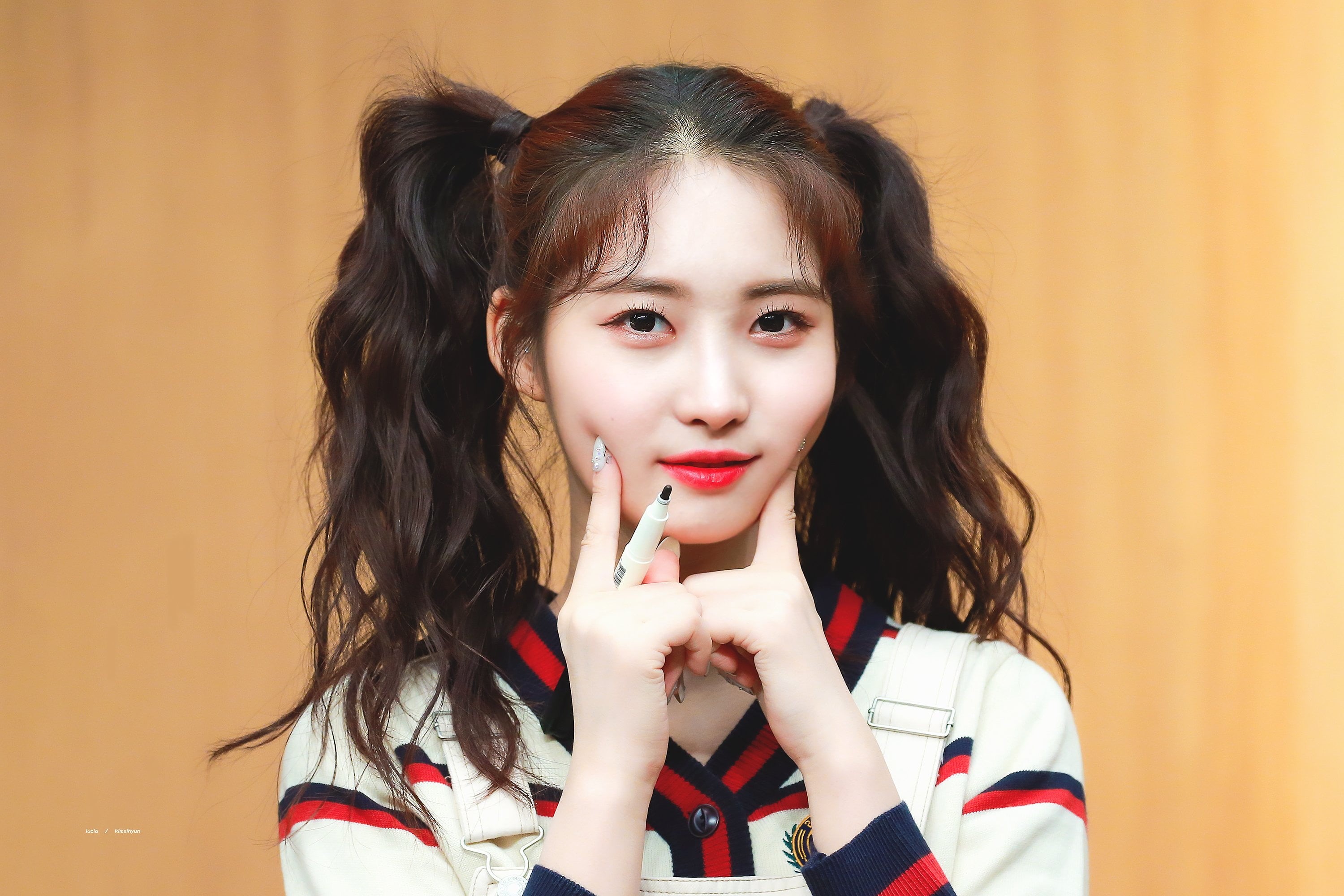EVERGLOW, Sihyeon (Kim Sihyeon), K-pop, 2K, HD Wallpaper