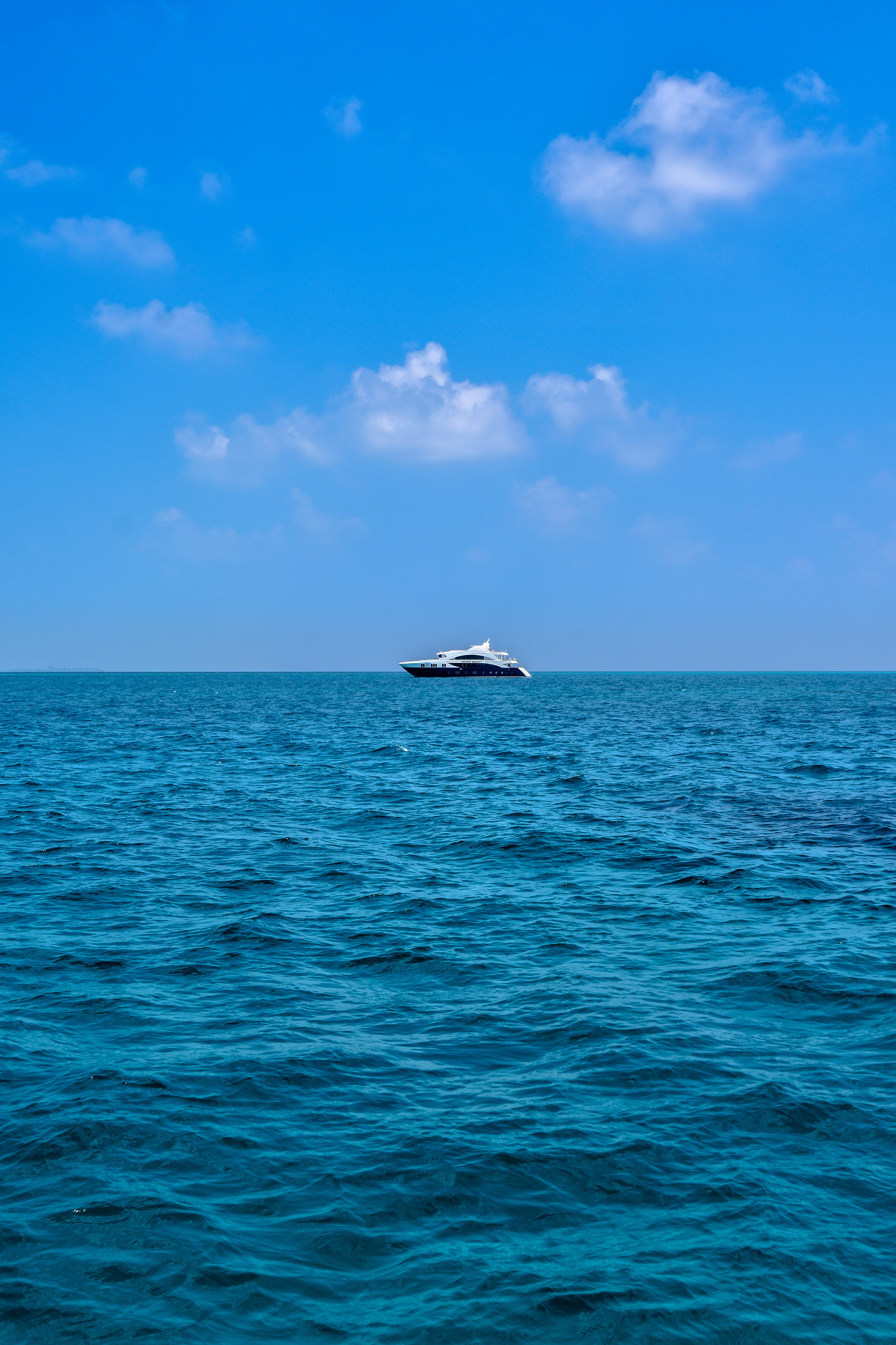 blue, boat, beauty in nature, vessel, no people, day, transportation, tranquility, horizon, ripple, yacht, horizon over water, cloud, ocean, sky, ship, Phone HD Wallpaper