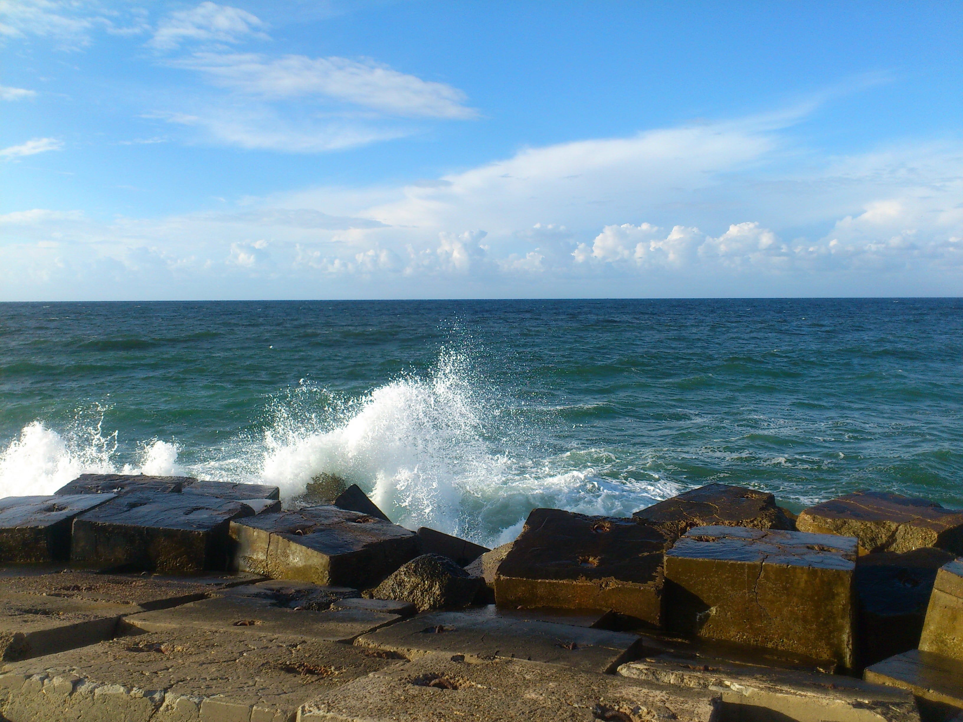 rock, egypt, outdoors, cloud - sky, water, land, day, horizon, beach, power in nature, motion, sea, 2K, horizon over water, wave, winter, alexandria, power, HD Wallpaper