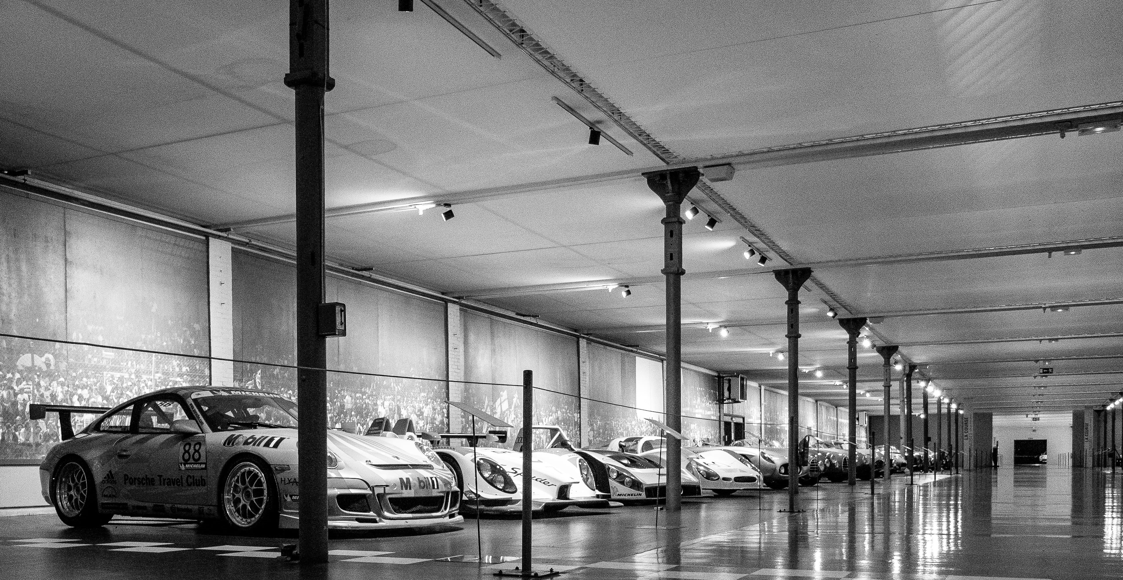 indoors, classic, mirror image, lighting equipment, tourism, museum, mirror, large group of objects, spatial, shiny, 4K, mirroring, transportation, sports car, HD Wallpaper